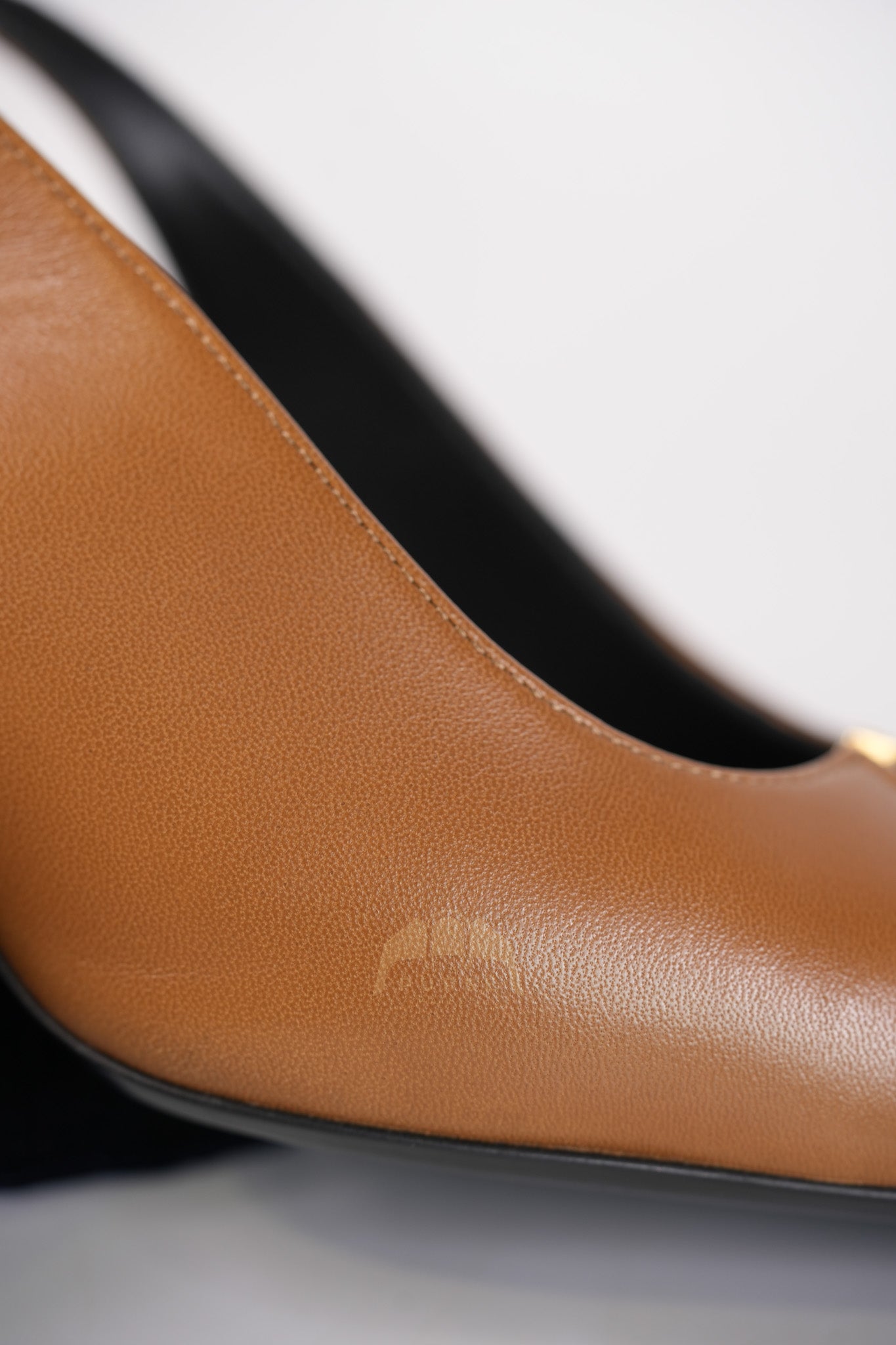 Babylone Breteuil Slingback Pumps in Macadamia Smooth Leather Size 38 (24cm) | Purse Maison Luxury Bags Shop