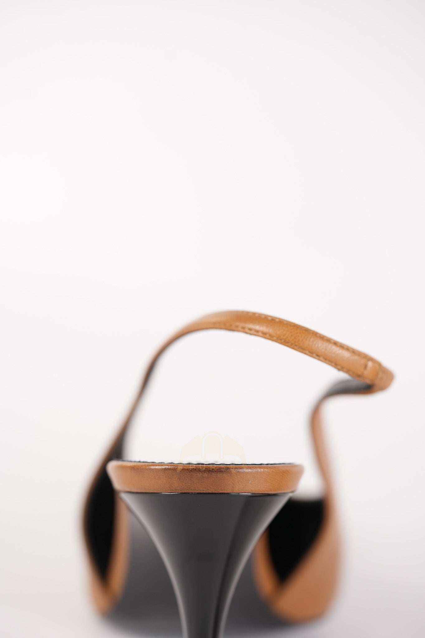 Babylone Breteuil Slingback Pumps in Macadamia Smooth Leather Size 38 (24cm) | Purse Maison Luxury Bags Shop