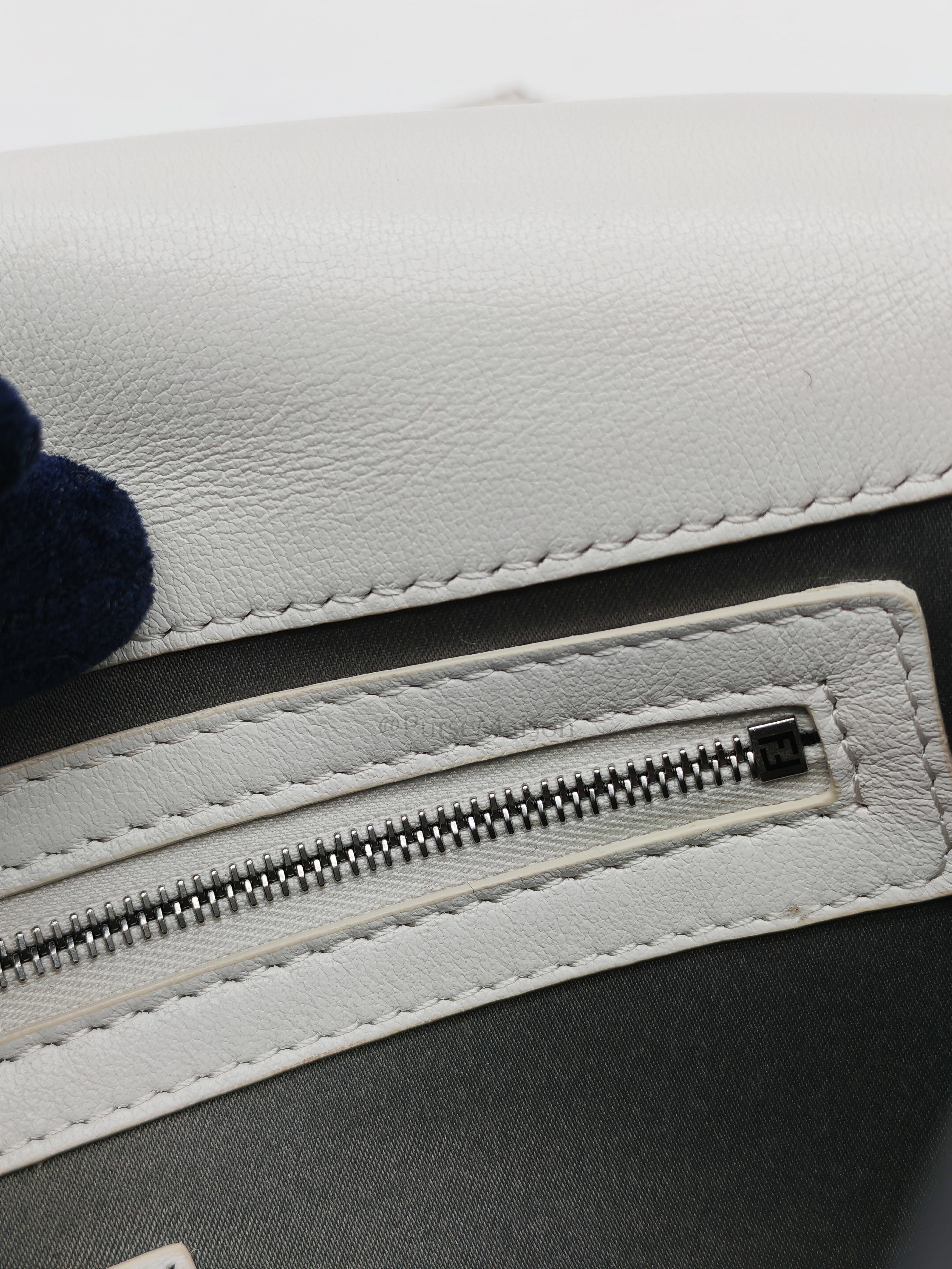 Baguette Vitello Nappa Leather in White Shoulder Bag | Purse Maison Luxury Bags Shop