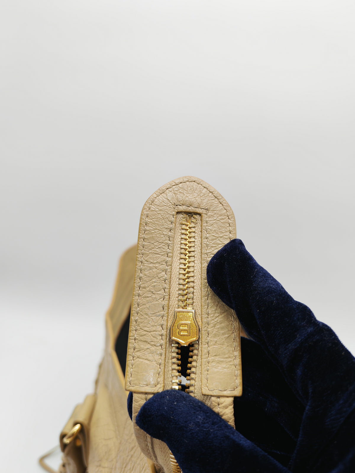 Balenciaga Giant 12 City Bag in Beige Distressed Lambskin Leather and Gold Hardware | Purse Maison Luxury Bags Shop