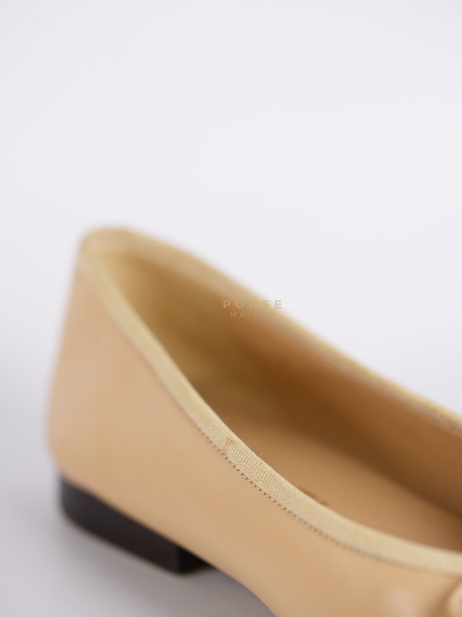 Ballerina Flats Beige/ Black Calfskin Leather Size 38 EU (24cm) | Purse Maison Luxury Bags Shop