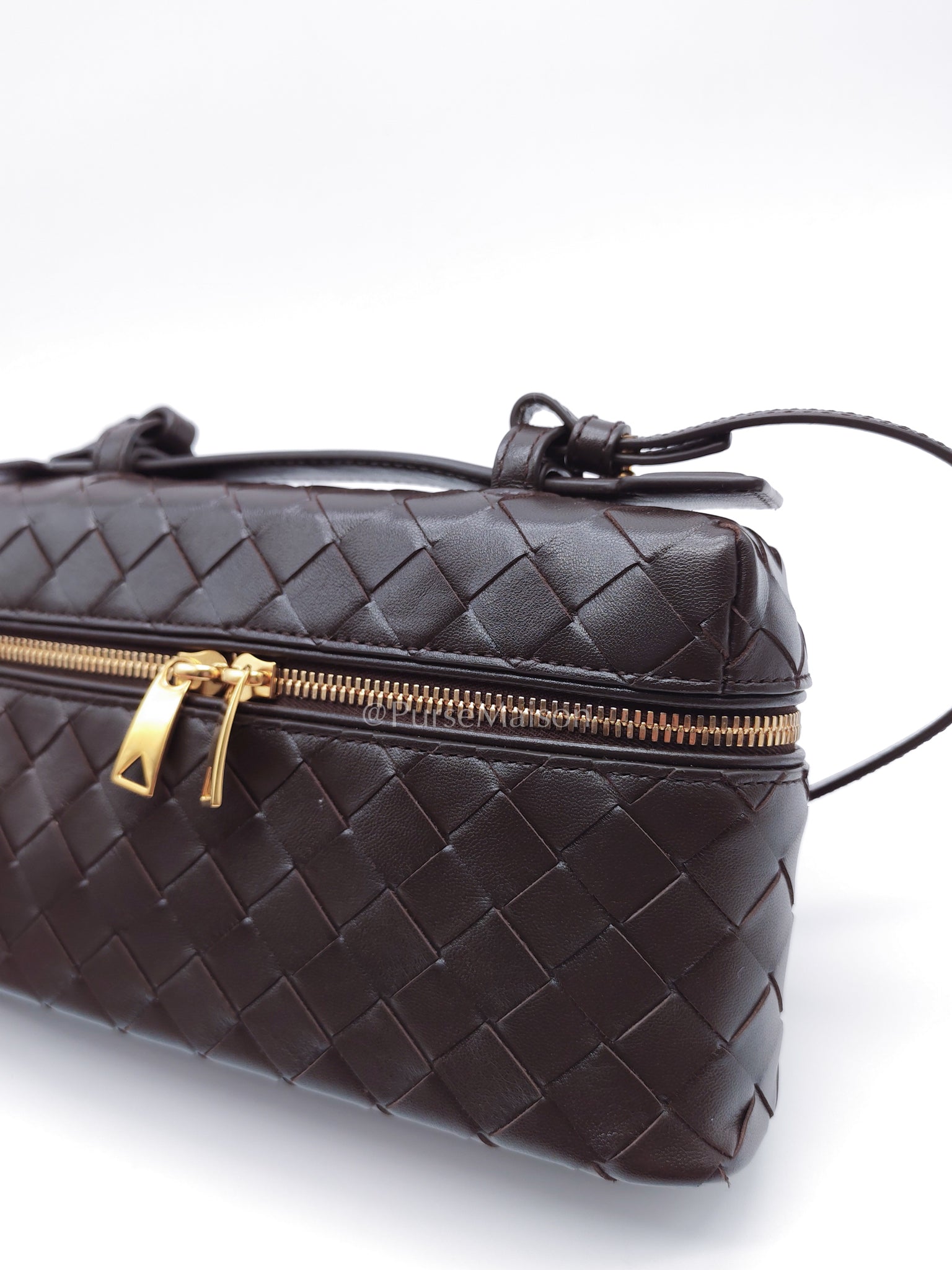 Bang Bang Vanity Case Fondant Intrecciato Weave Leather Crossbody Bag | Purse Maison Luxury Bags Shop