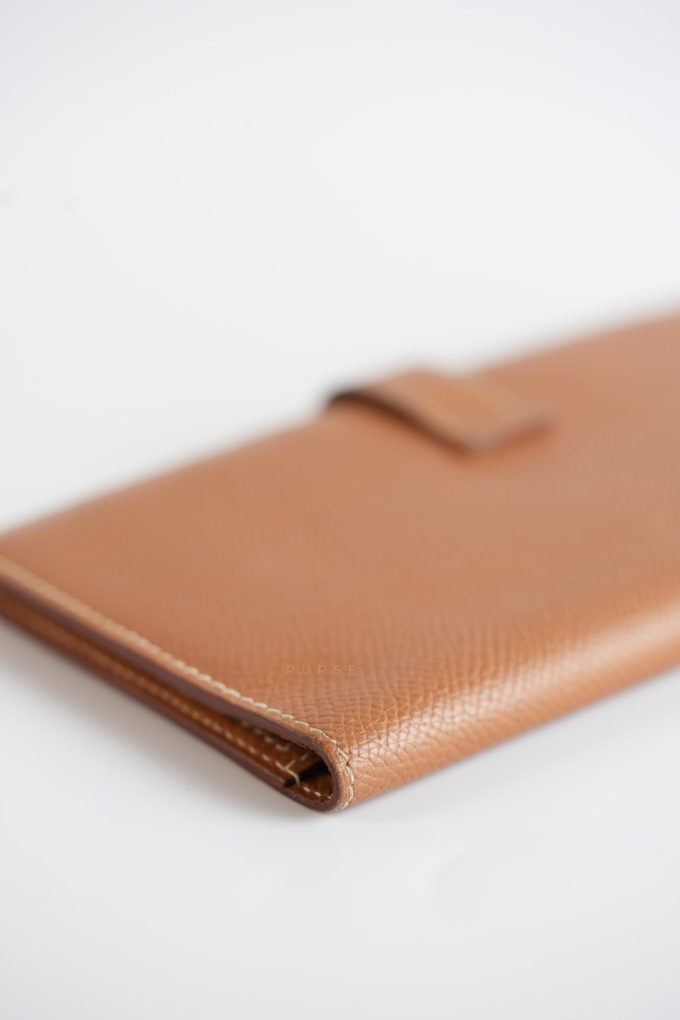 Bearn Bifold Wallet in Gold Courchevel Leather and Gold Hardware Stamp Square C (1999) | Purse Maison Luxury Bags Shop
