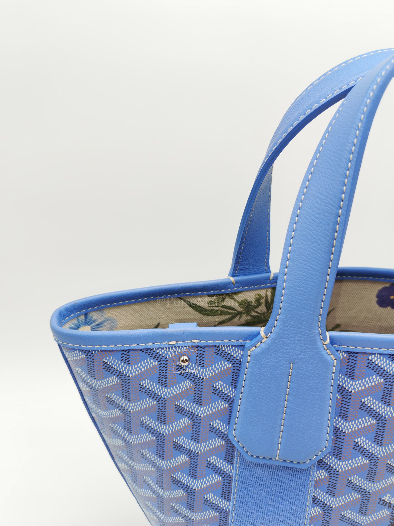 Belharra PM Tote Bag in Iris Goyardine Canvas | Purse Maison Luxury Bags Shop