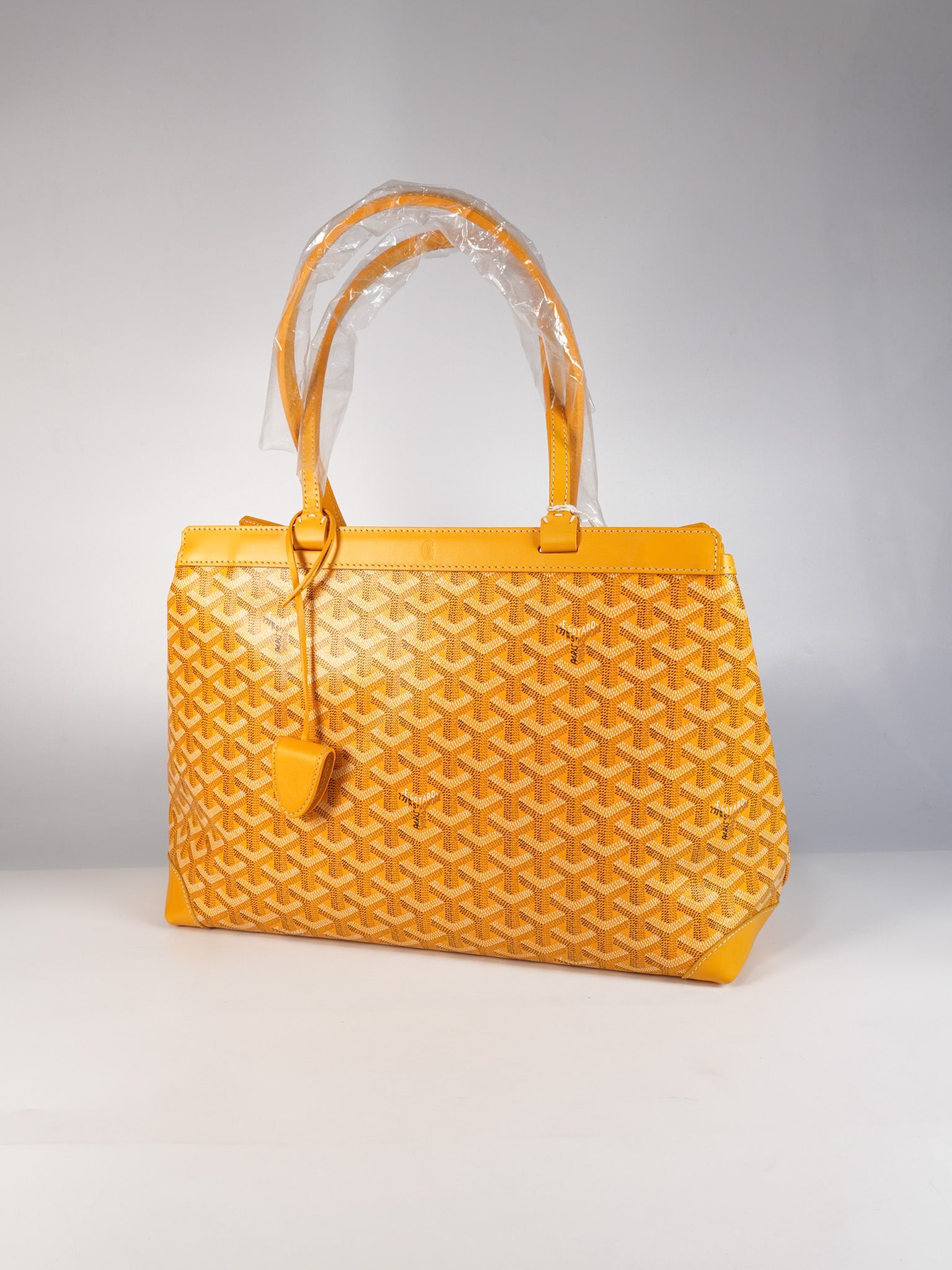 Bellechasse PM Tote Bag in Yellow Goyardine Canvas | Purse Maison Luxury Bags Shop