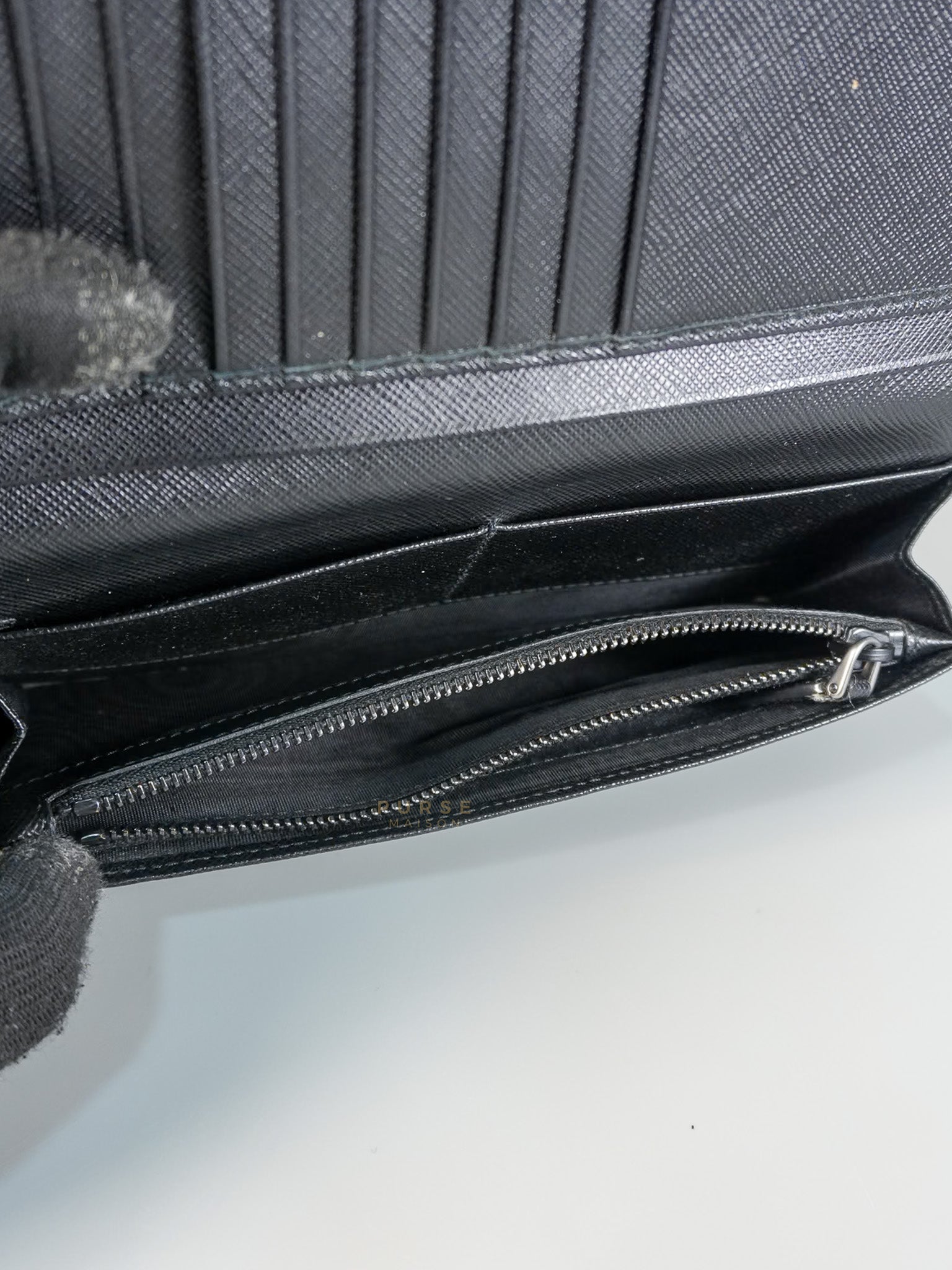 Bi-fold Wallet in Black Saffiano Leather | Purse Maison Luxury Bags Shop