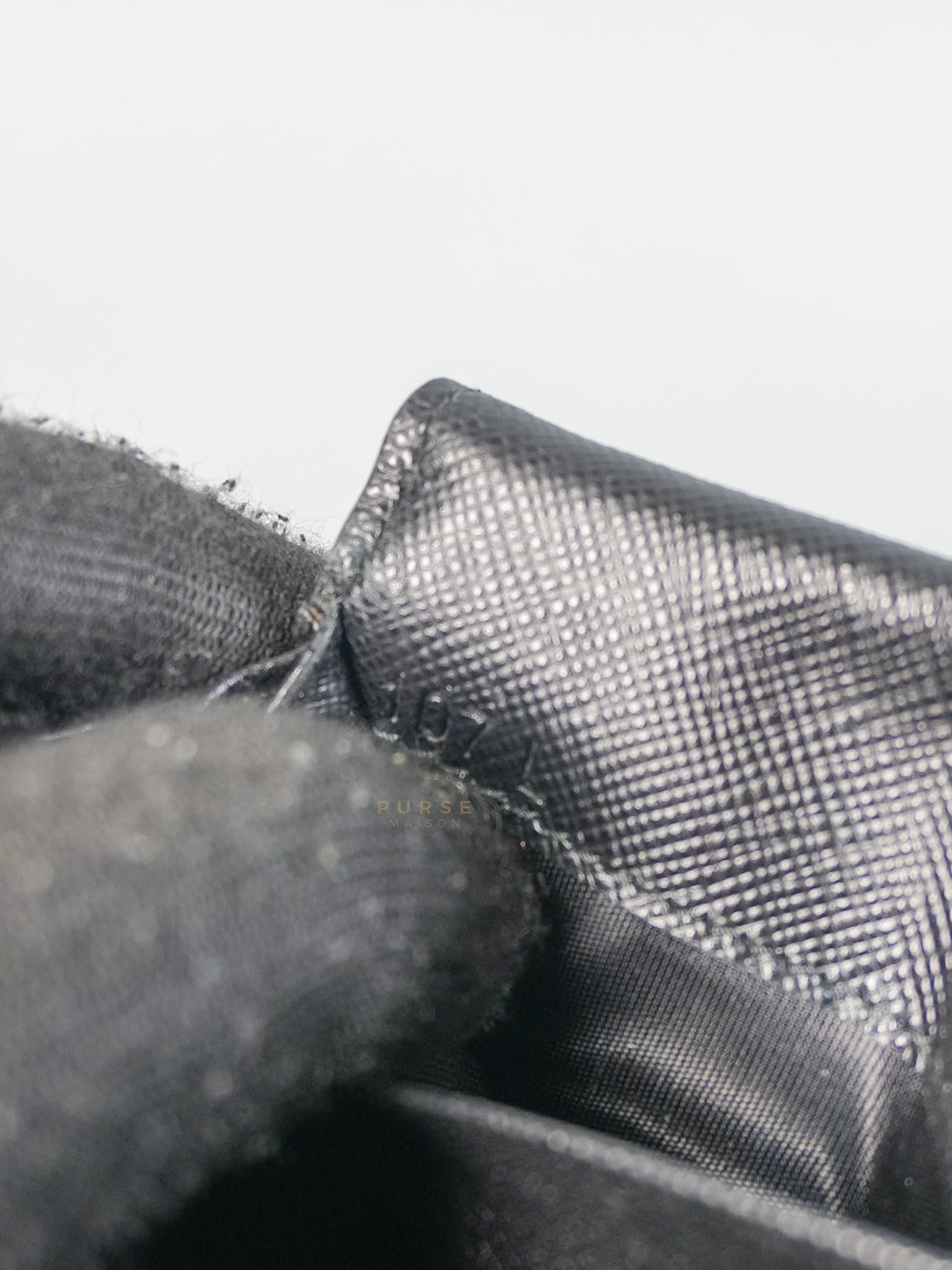 Bi-fold Wallet in Black Saffiano Leather | Purse Maison Luxury Bags Shop