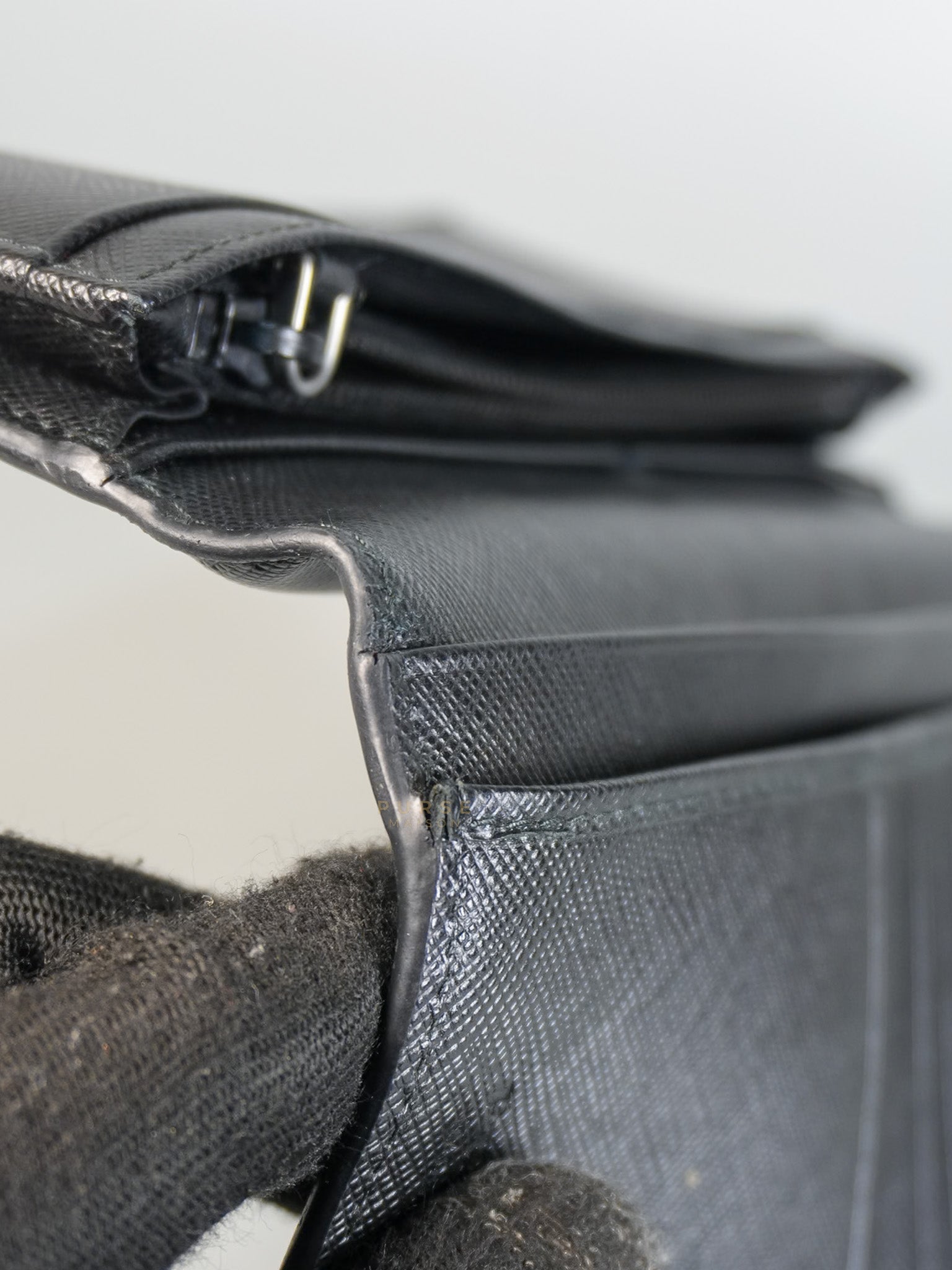 Bi-fold Wallet in Black Saffiano Leather | Purse Maison Luxury Bags Shop