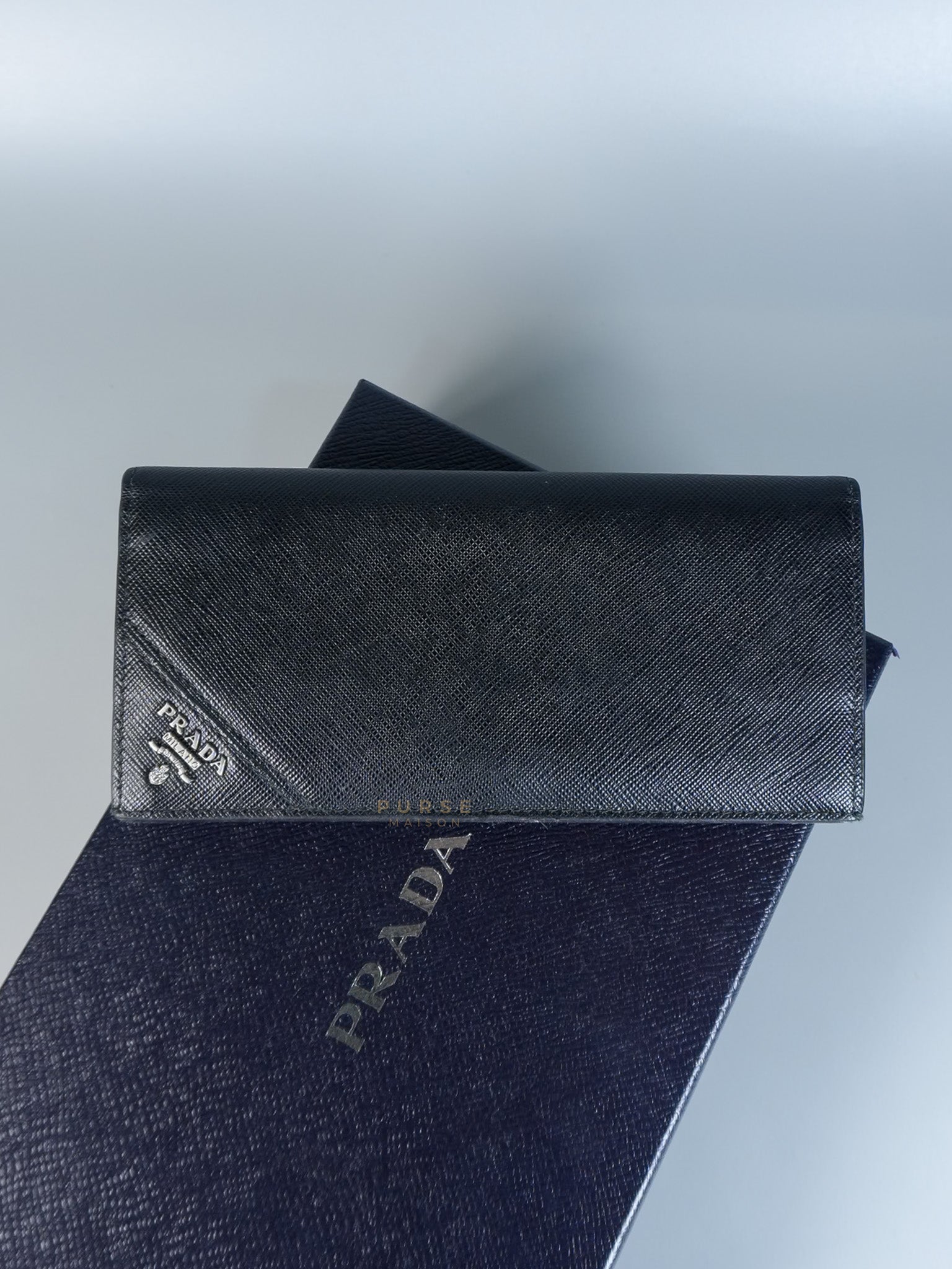 Bi-fold Wallet in Black Saffiano Leather | Purse Maison Luxury Bags Shop