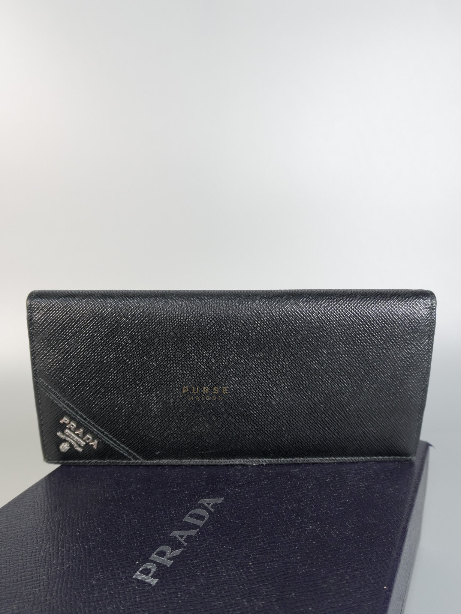 Bi-fold Wallet in Black Saffiano Leather | Purse Maison Luxury Bags Shop