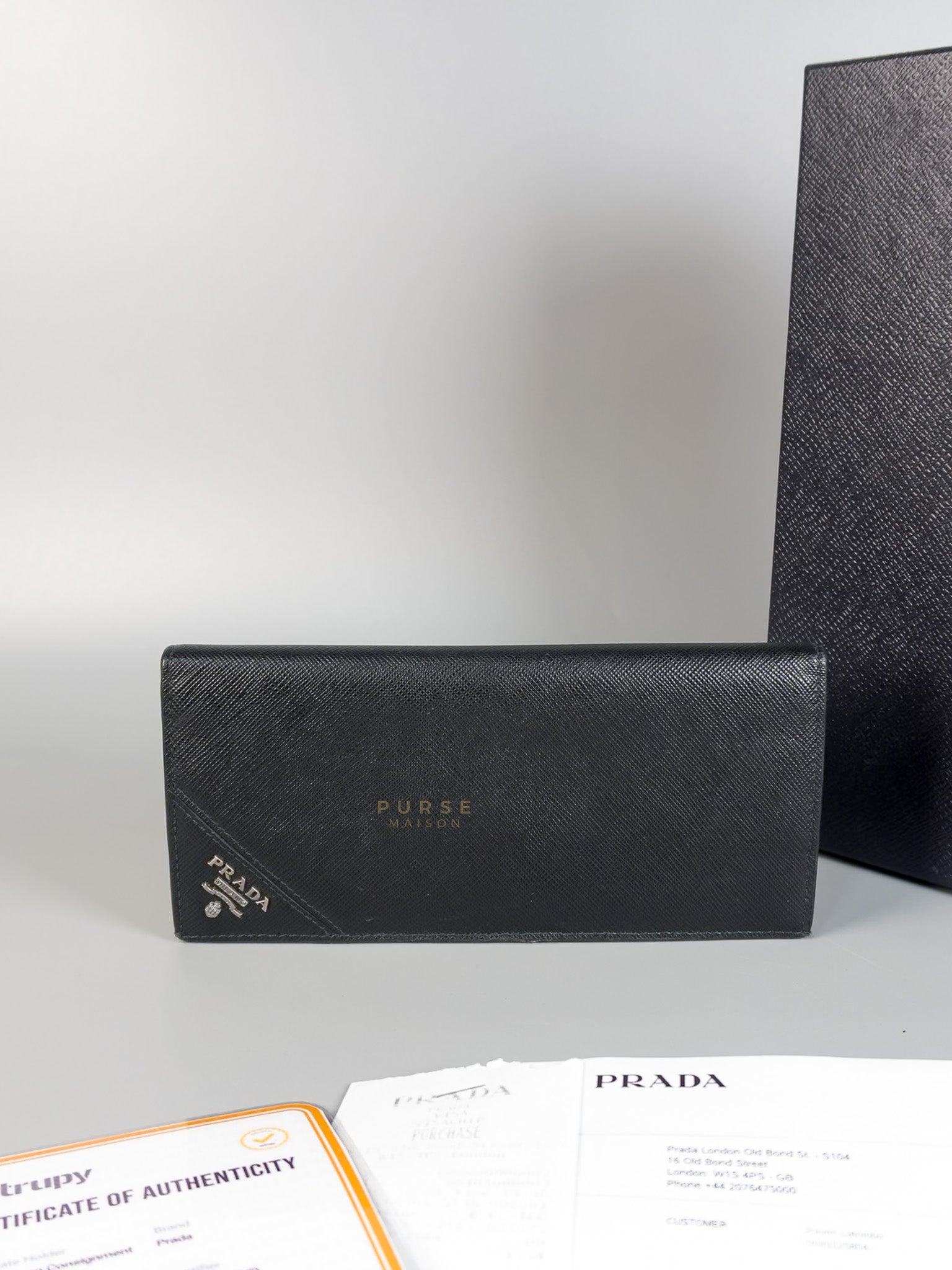 Bi-fold Wallet in Black Saffiano Leather | Purse Maison Luxury Bags Shop