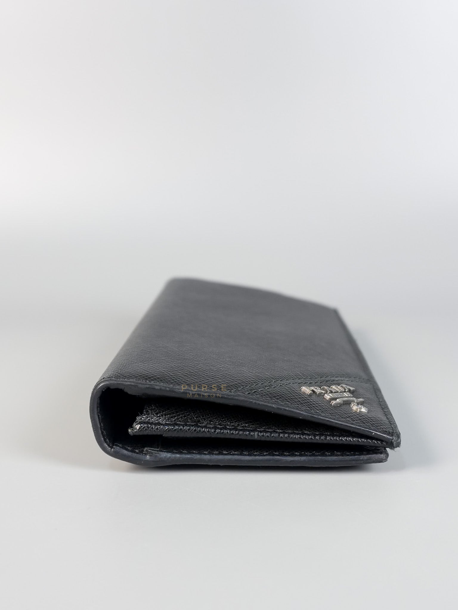 Bi-fold Wallet in Black Saffiano Leather | Purse Maison Luxury Bags Shop