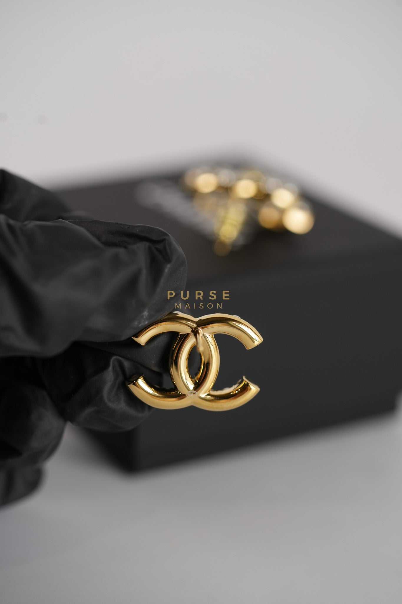 Big CC Pearl Stud Earrings in Gold Hardware