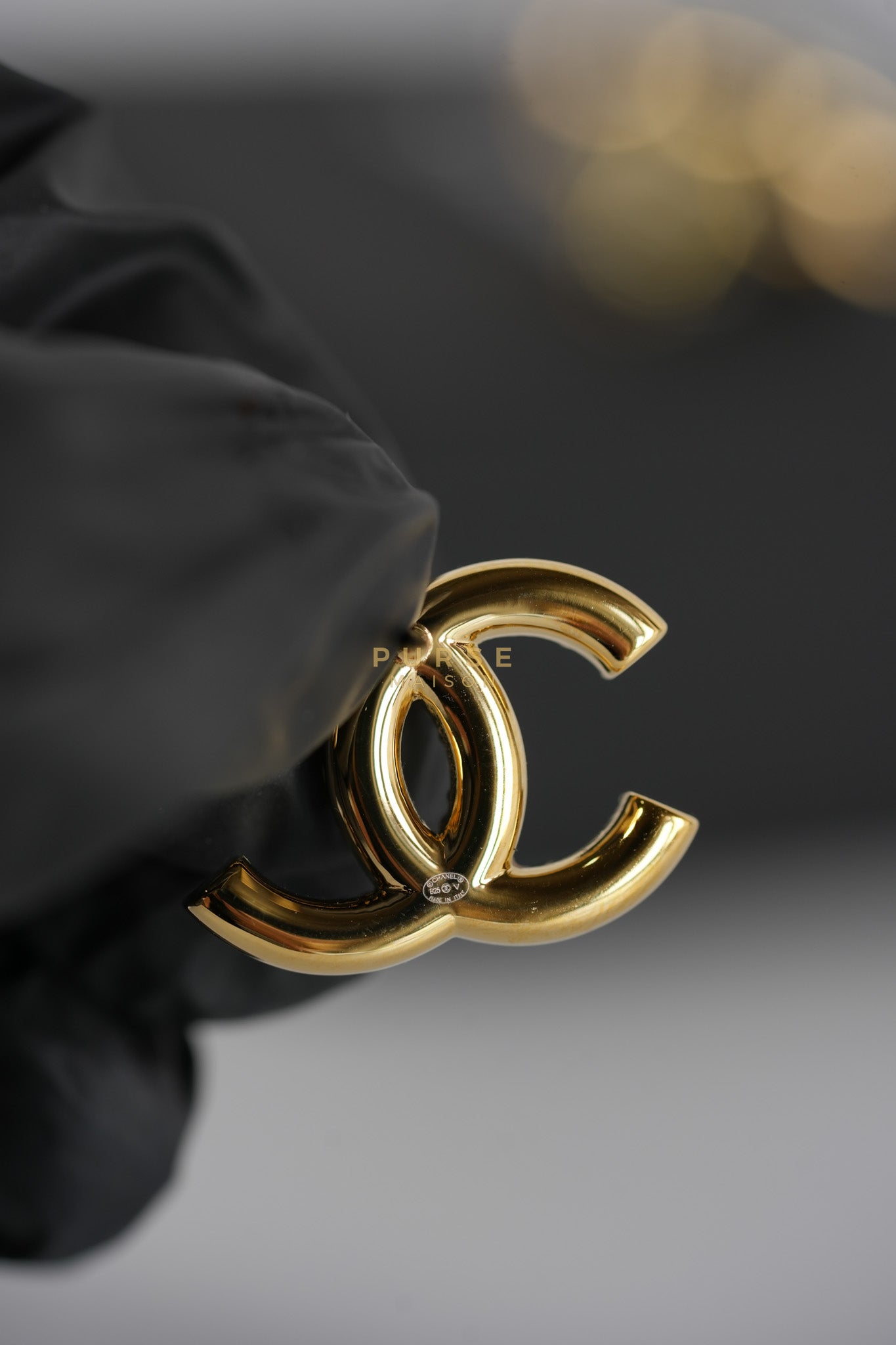 Big CC Pearl Stud Earrings in Gold Hardware