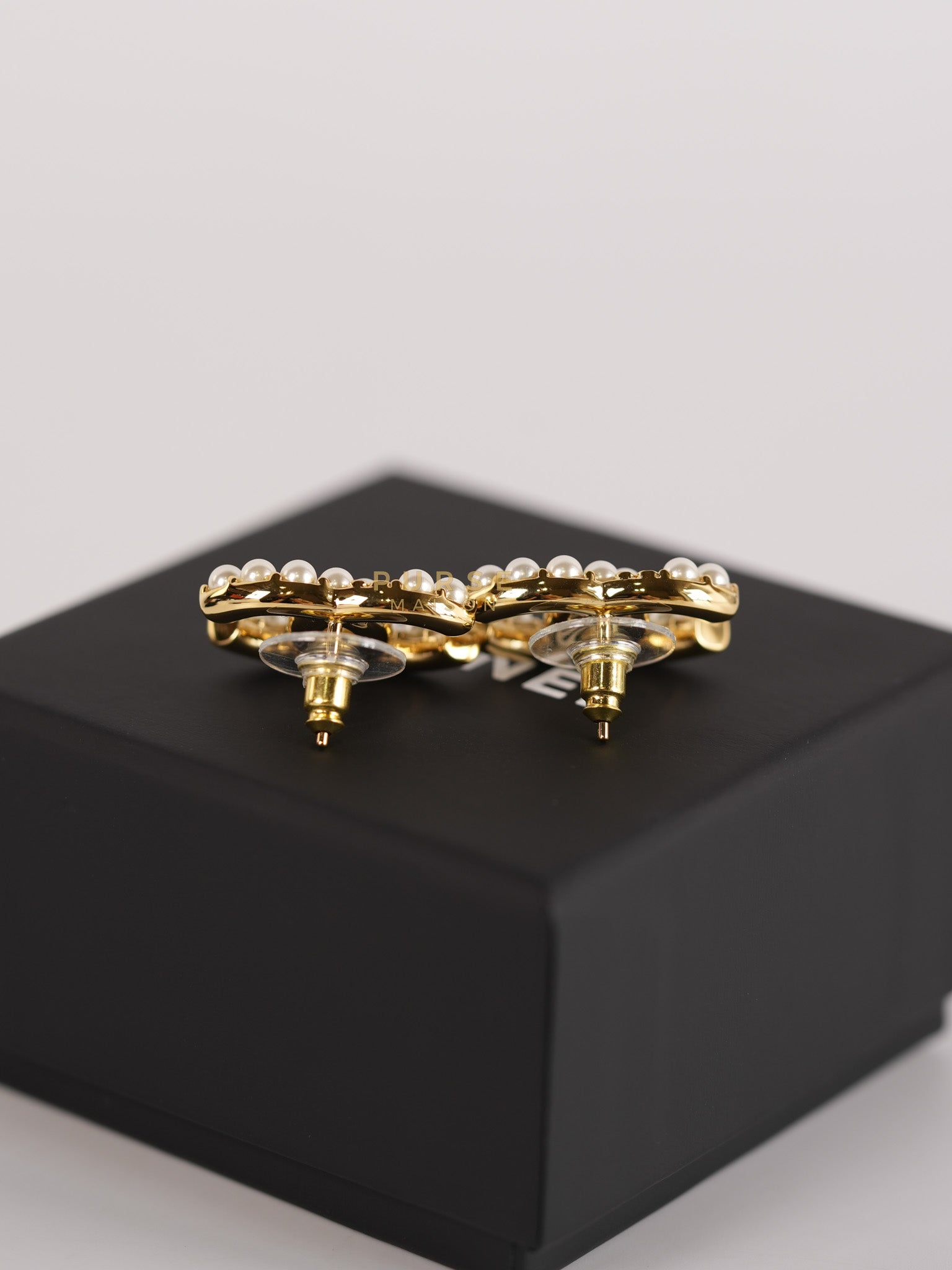 Big CC Pearl Stud Earrings in Gold Hardware