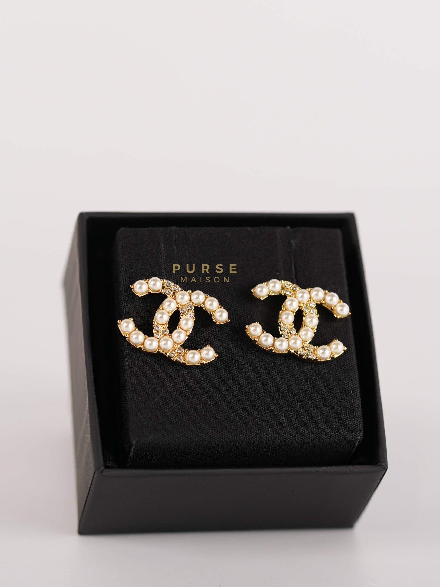 Big CC Pearl Stud Earrings in Gold Hardware
