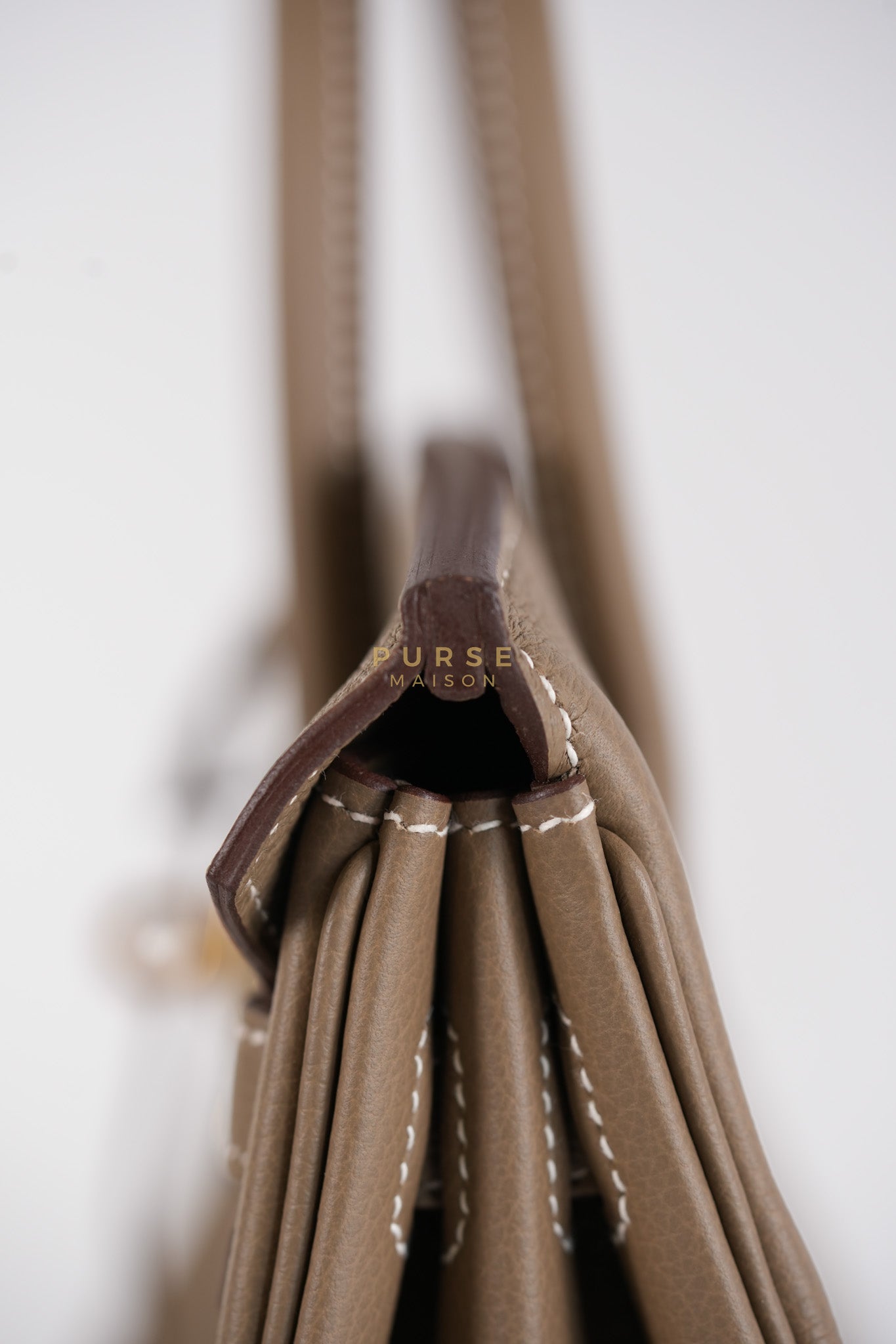 Birkin 25 Etoupe in Togo Leather and Gold Hardware Stamp W (2024) | Purse Maison Luxury Bags Shop