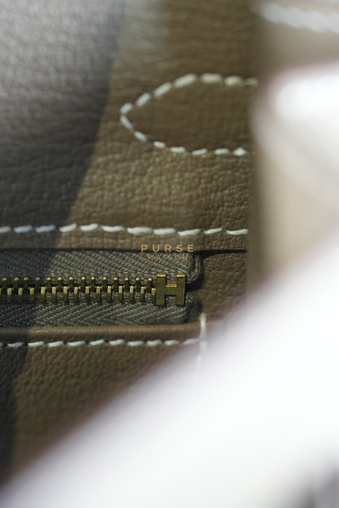 Birkin 25 Etoupe in Togo Leather and Gold Hardware Stamp W (2024) | Purse Maison Luxury Bags Shop