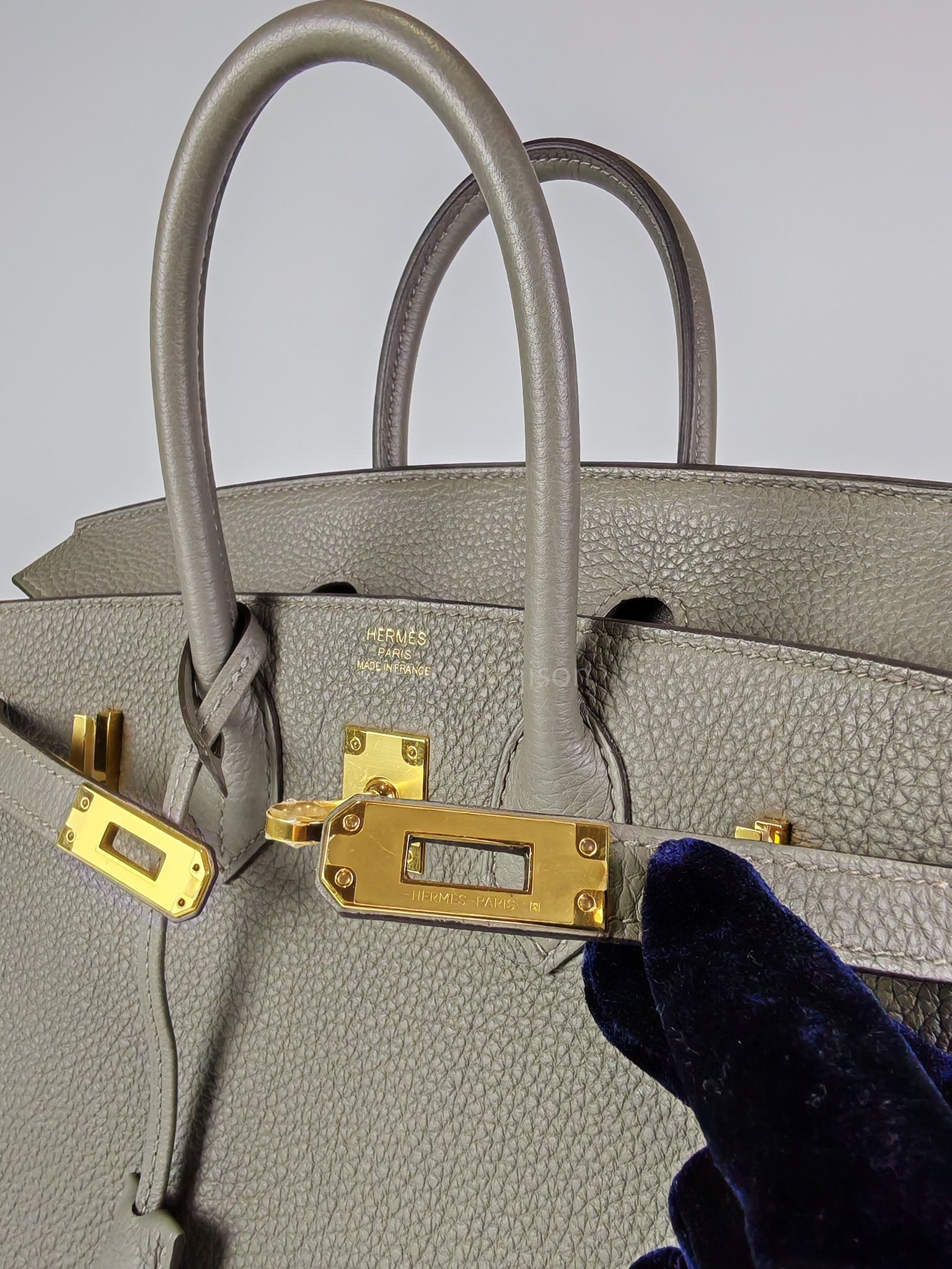 Birkin 25 Gris Meyer in Togo Leather and Gold Hardware Stamp B (2023) | Purse Maison Luxury Bags Shop