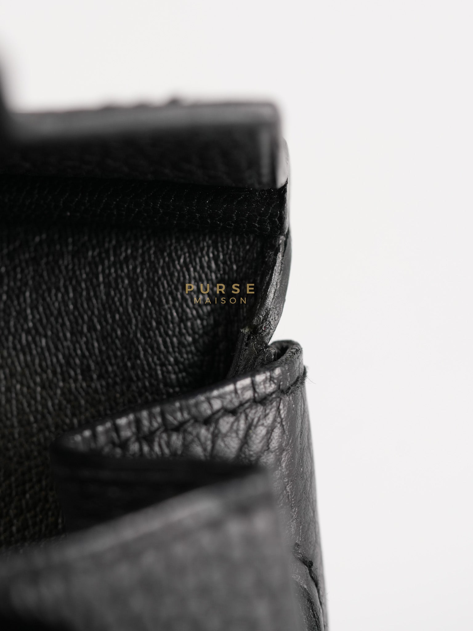 Birkin 25 in Black Togo Leather and Gold Hardware Stamp B (2023) | Purse Maison Luxury Bags Shop