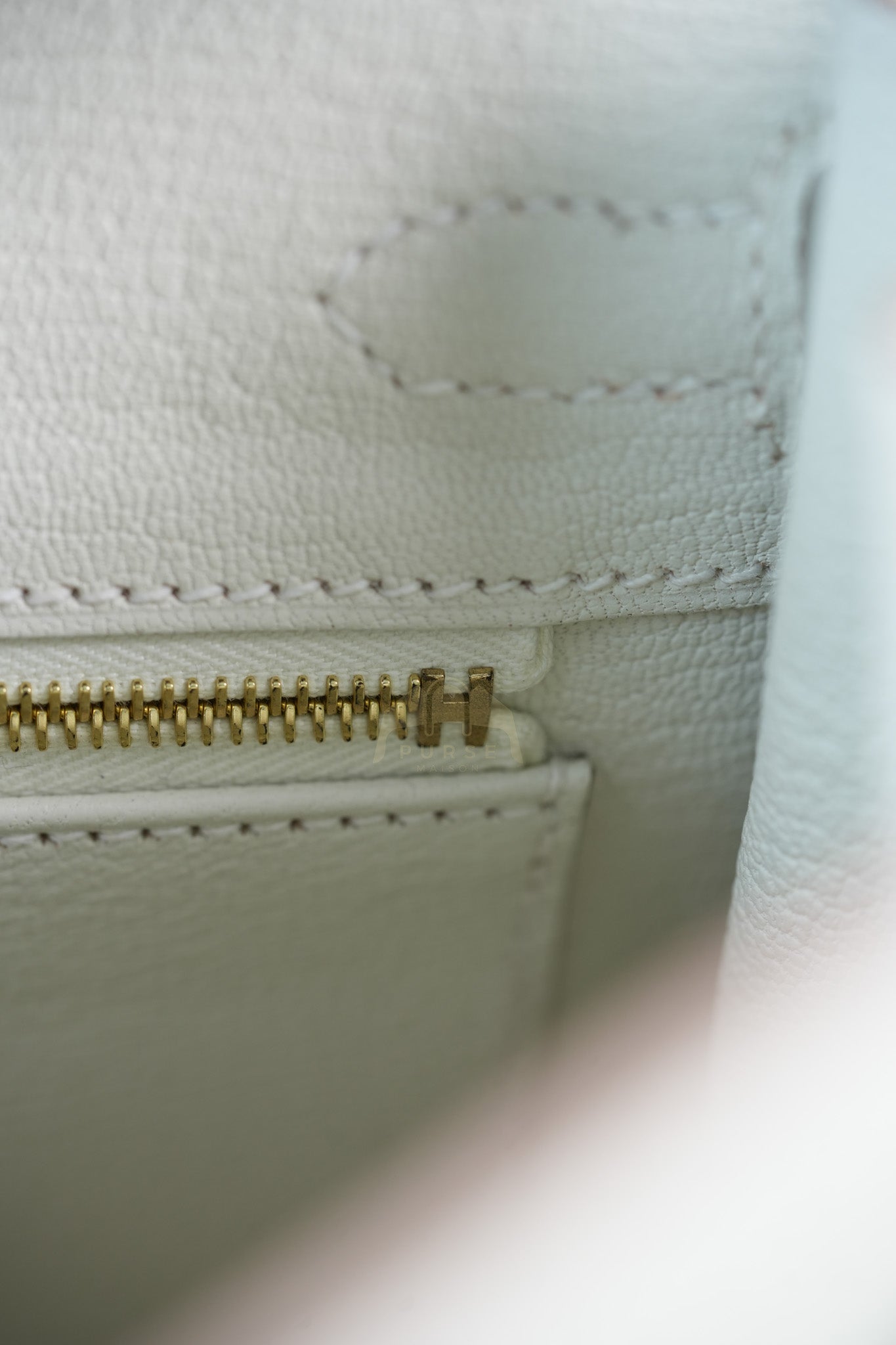 Birkin 25 Mushroom in Togo Leather and Gold Hardware Stamp B (2023) | Purse Maison Luxury Bags Shop