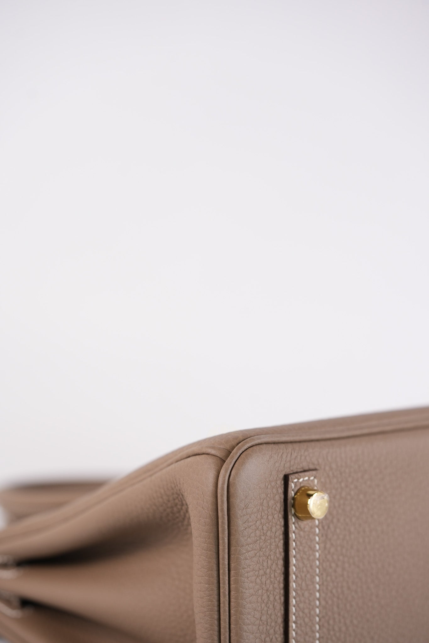 Birkin 25 Retourne in Etoupe Togo Leather and Gold Hardware Stamp W (2024) | Purse Maison Luxury Bags Shop