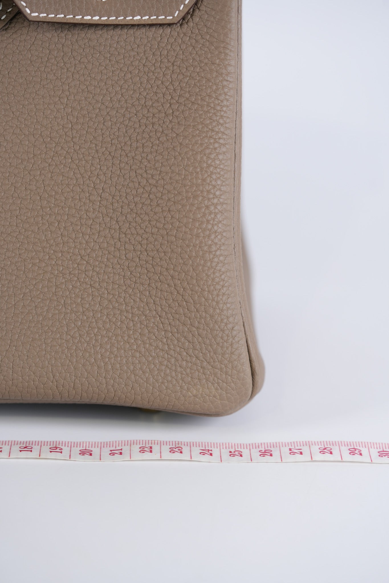 Birkin 25 Retourne in Etoupe Togo Leather and Gold Hardware Stamp W (2024) | Purse Maison Luxury Bags Shop