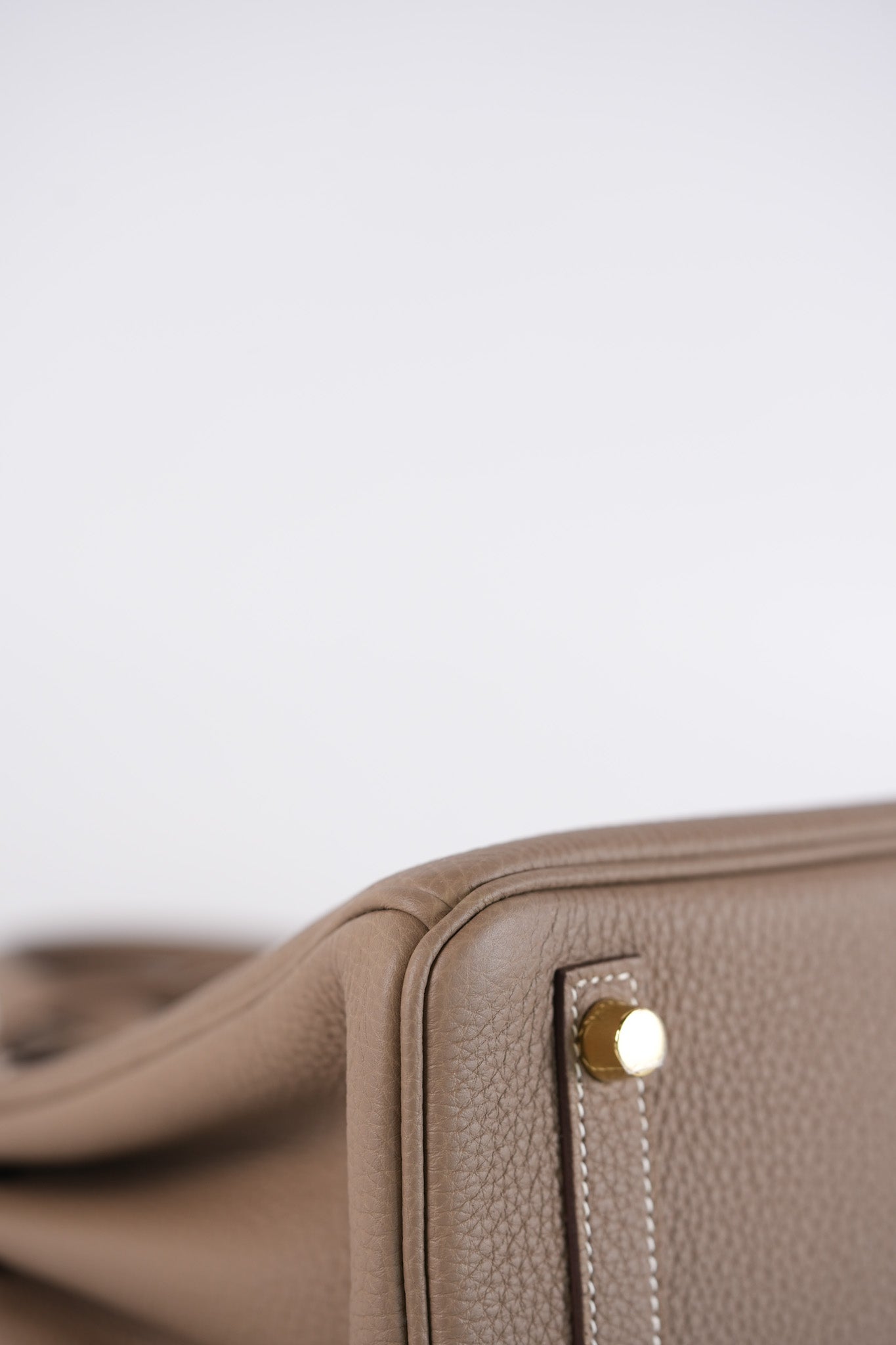 Birkin 25 Retourne in Etoupe Togo Leather and Gold Hardware Stamp W (2024) | Purse Maison Luxury Bags Shop