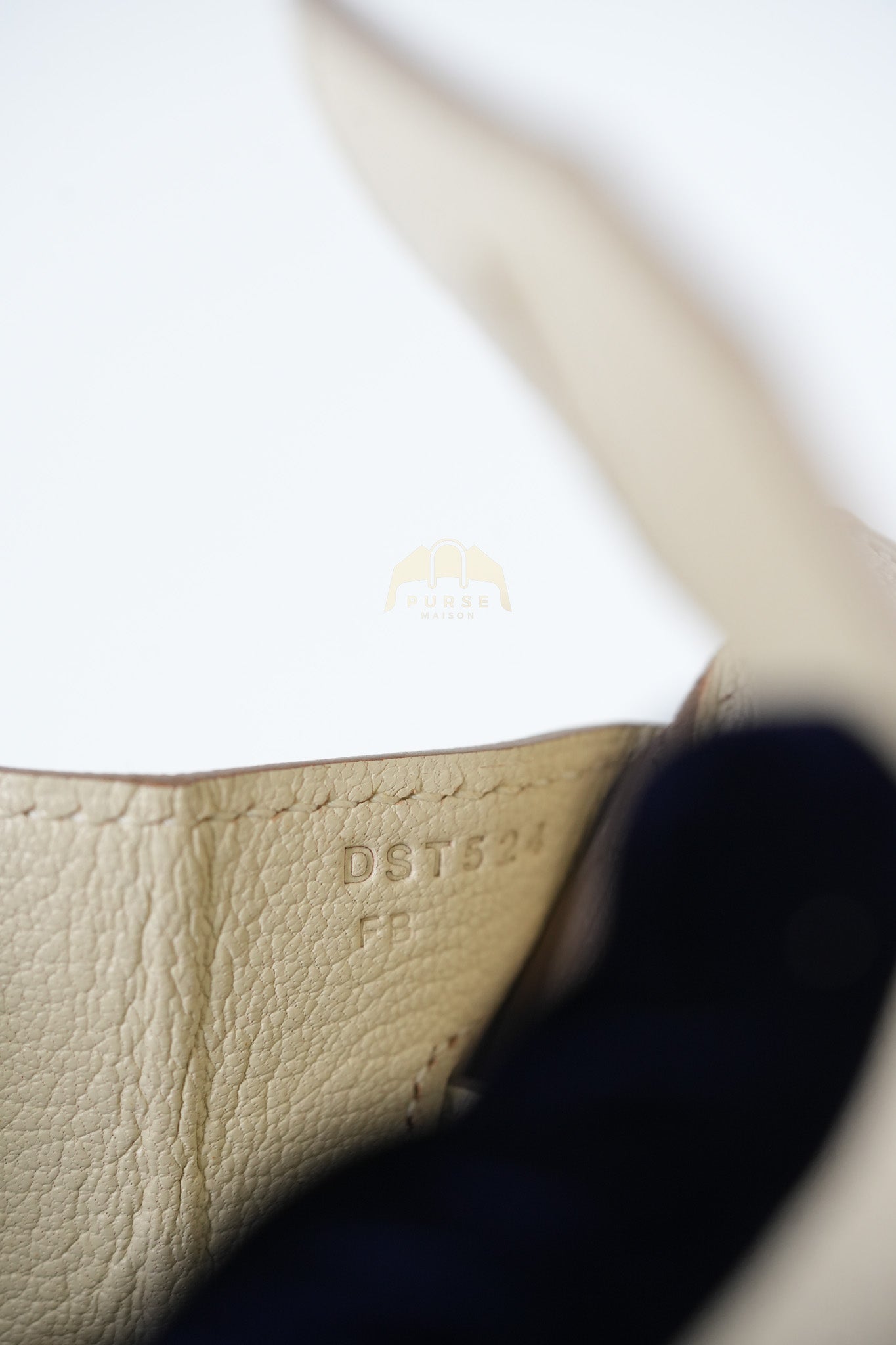 Birkin 30 Retourne in Craie Epsom Leather and Gold Hardware Stamp D (2019) | Purse Maison Luxury Bags Shop