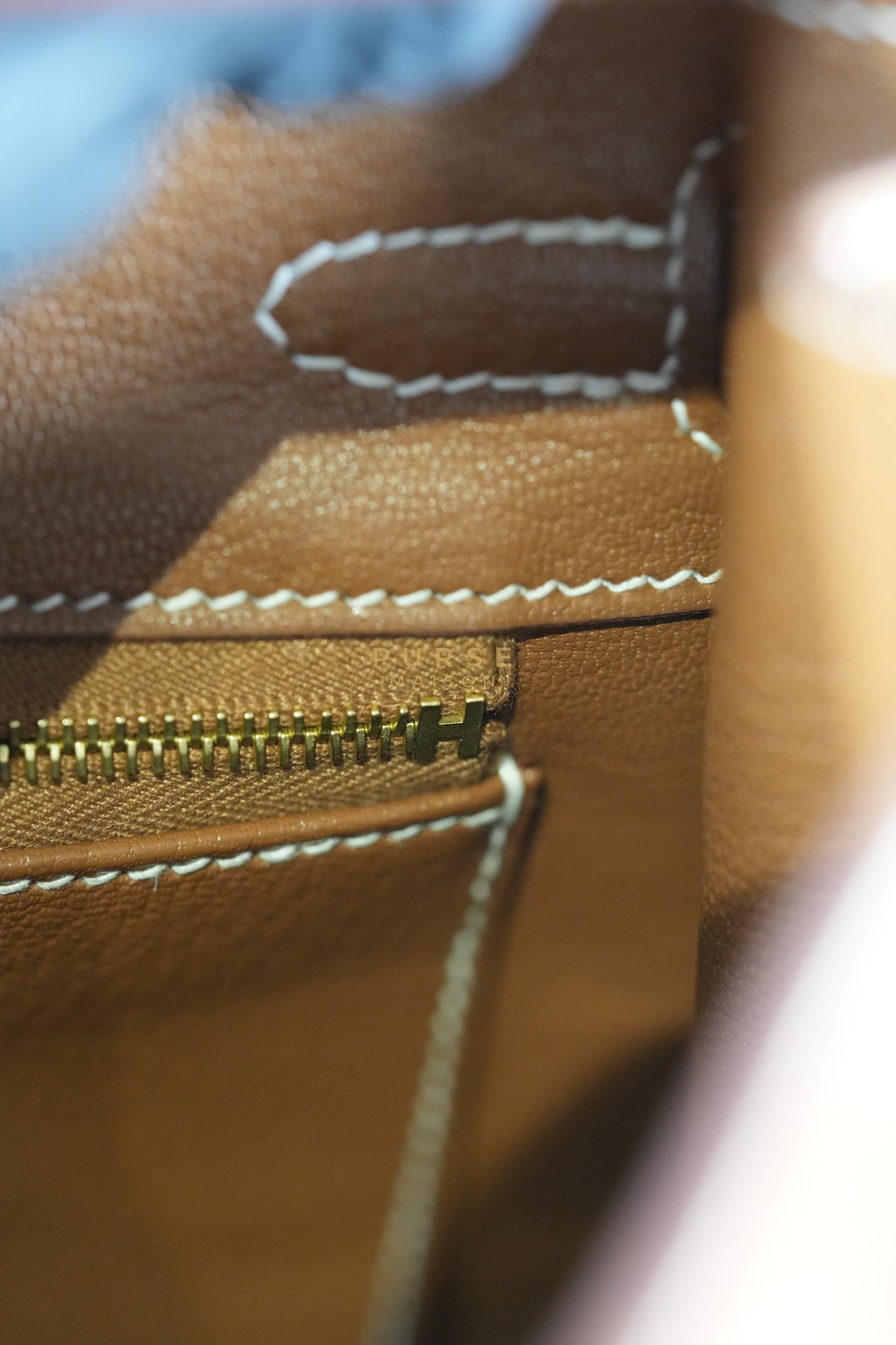 Birkin 25 in Gold Togo Leather & Gold Hardware Stamp B(2023)