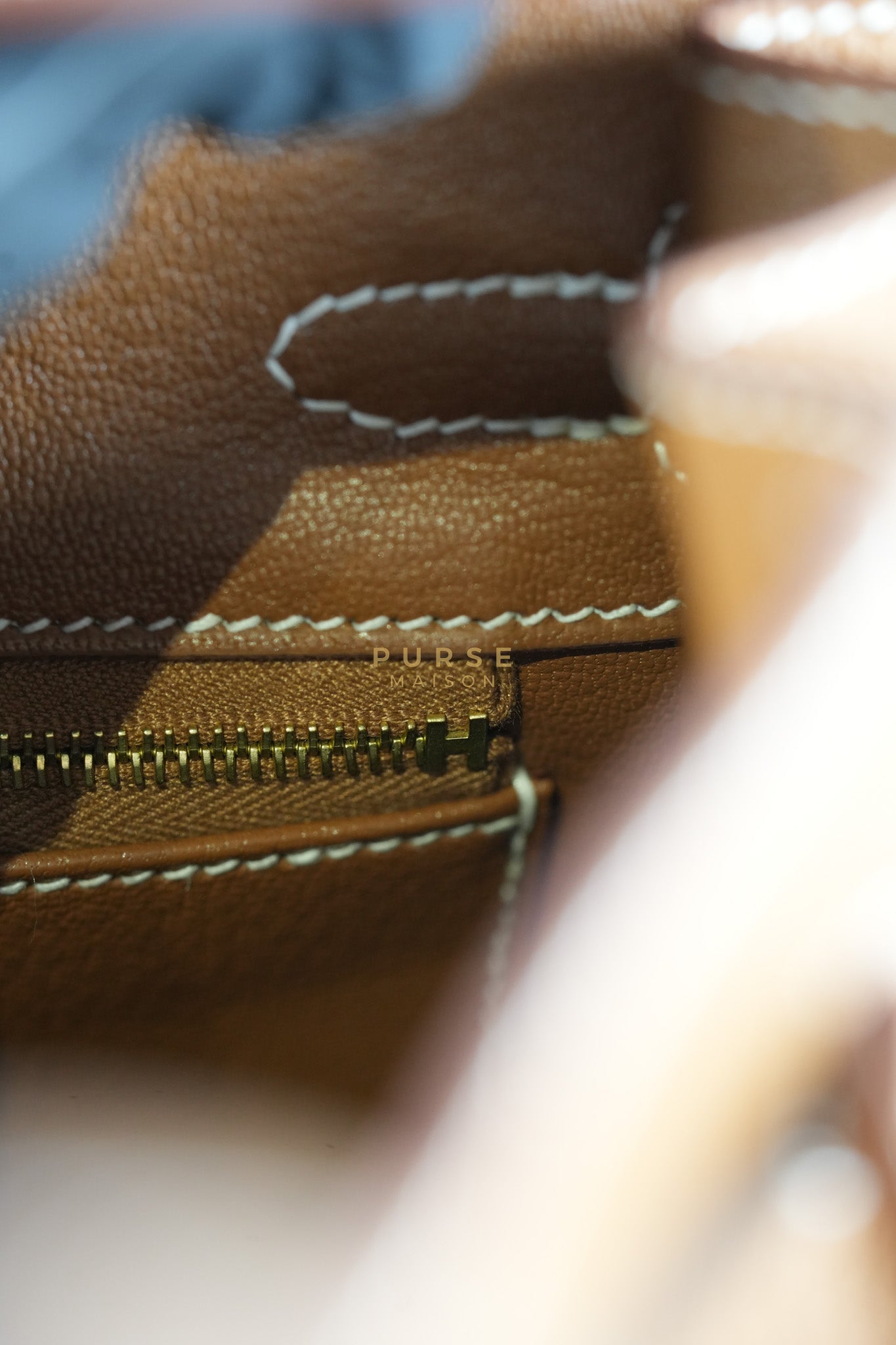 Birkin 25 in Gold Togo Leather & Gold Hardware Stamp B(2023)