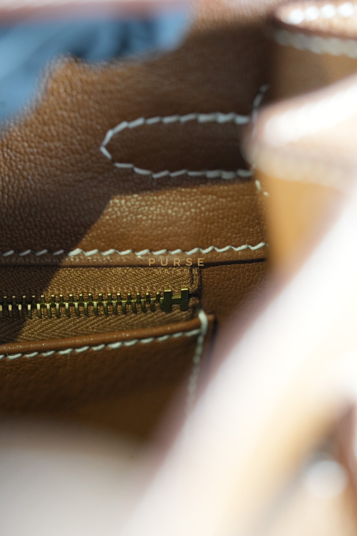 Birkin 25 in Gold Togo Leather & Gold Hardware Stamp B(2023)