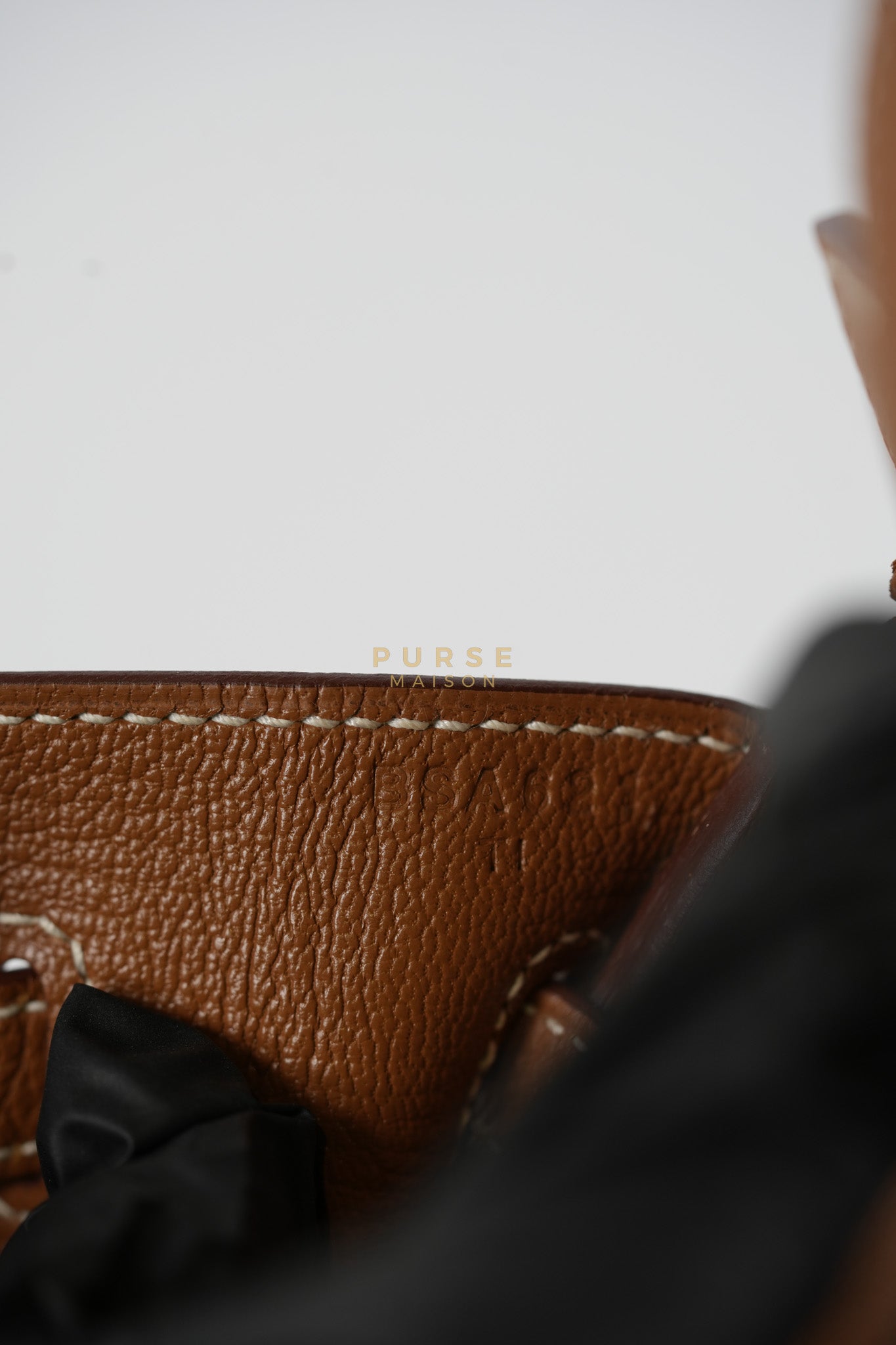 Birkin 25 in Gold Togo Leather & Gold Hardware Stamp B(2023)