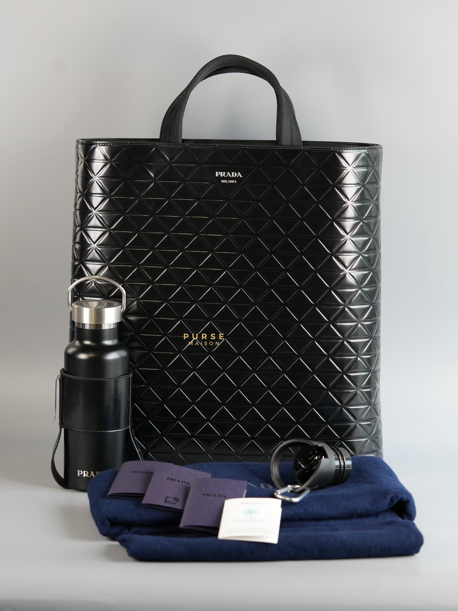 Black Embossed-Printed Shopping Bag with Detachable Water Bottle | Purse Maison Luxury Bags Shop