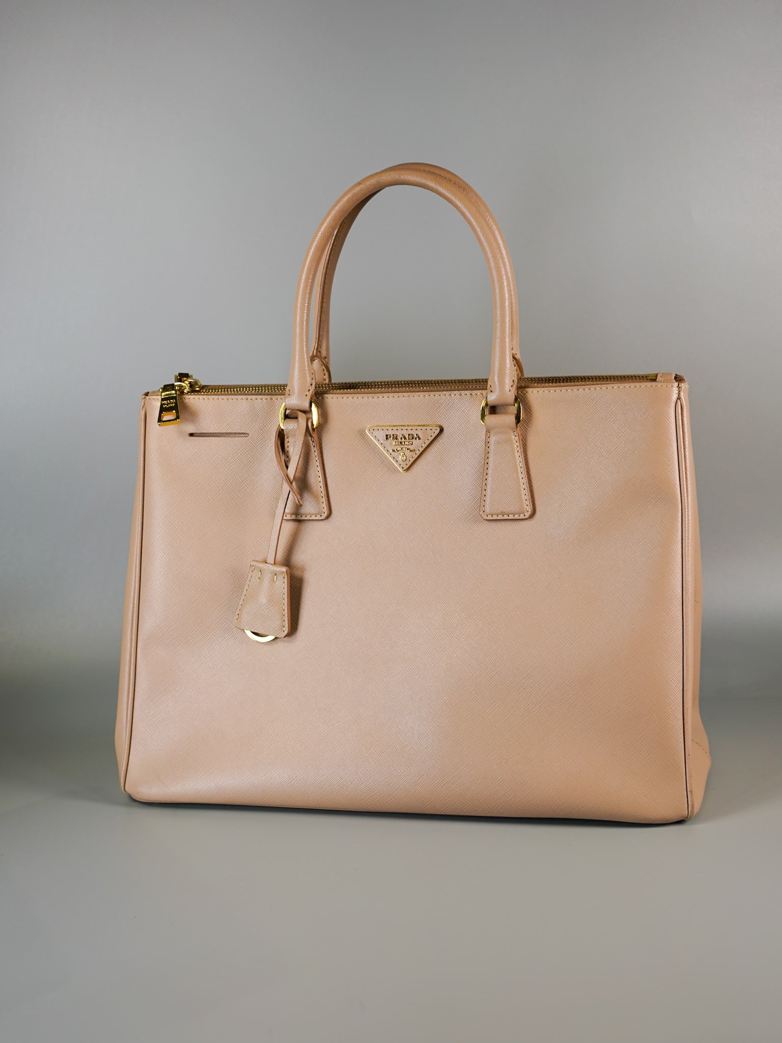 BN1786 Galleria Double Zip Large in Cammeo Saffiano Lux | Purse Maison Luxury Bags Shop