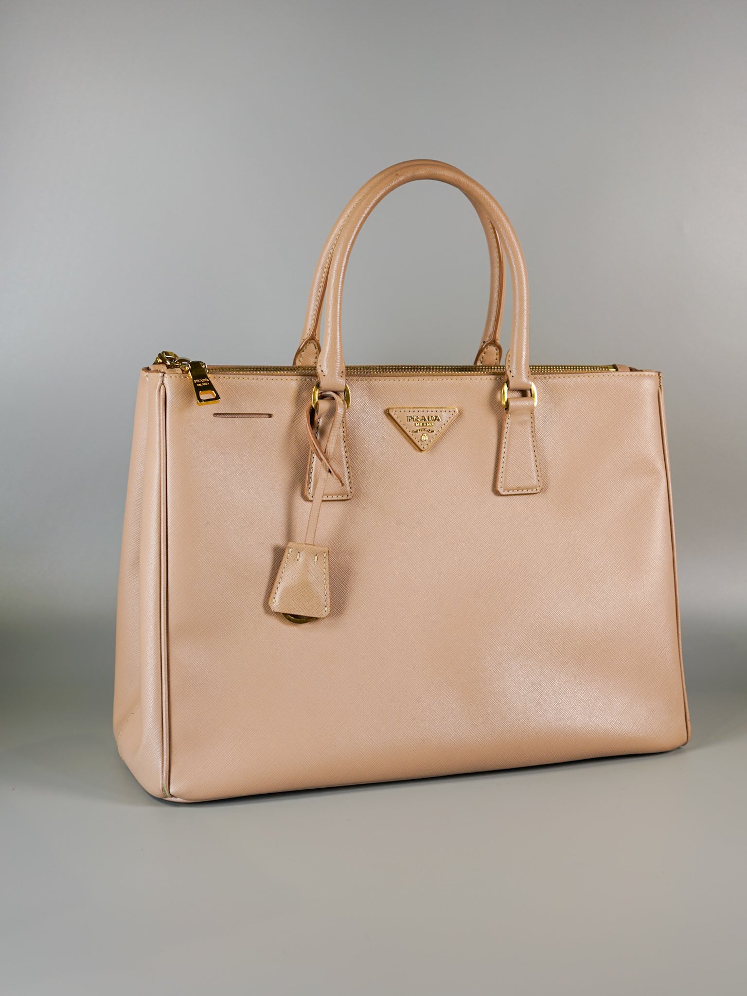 BN1786 Galleria Double Zip Large in Cammeo Saffiano Lux | Purse Maison Luxury Bags Shop