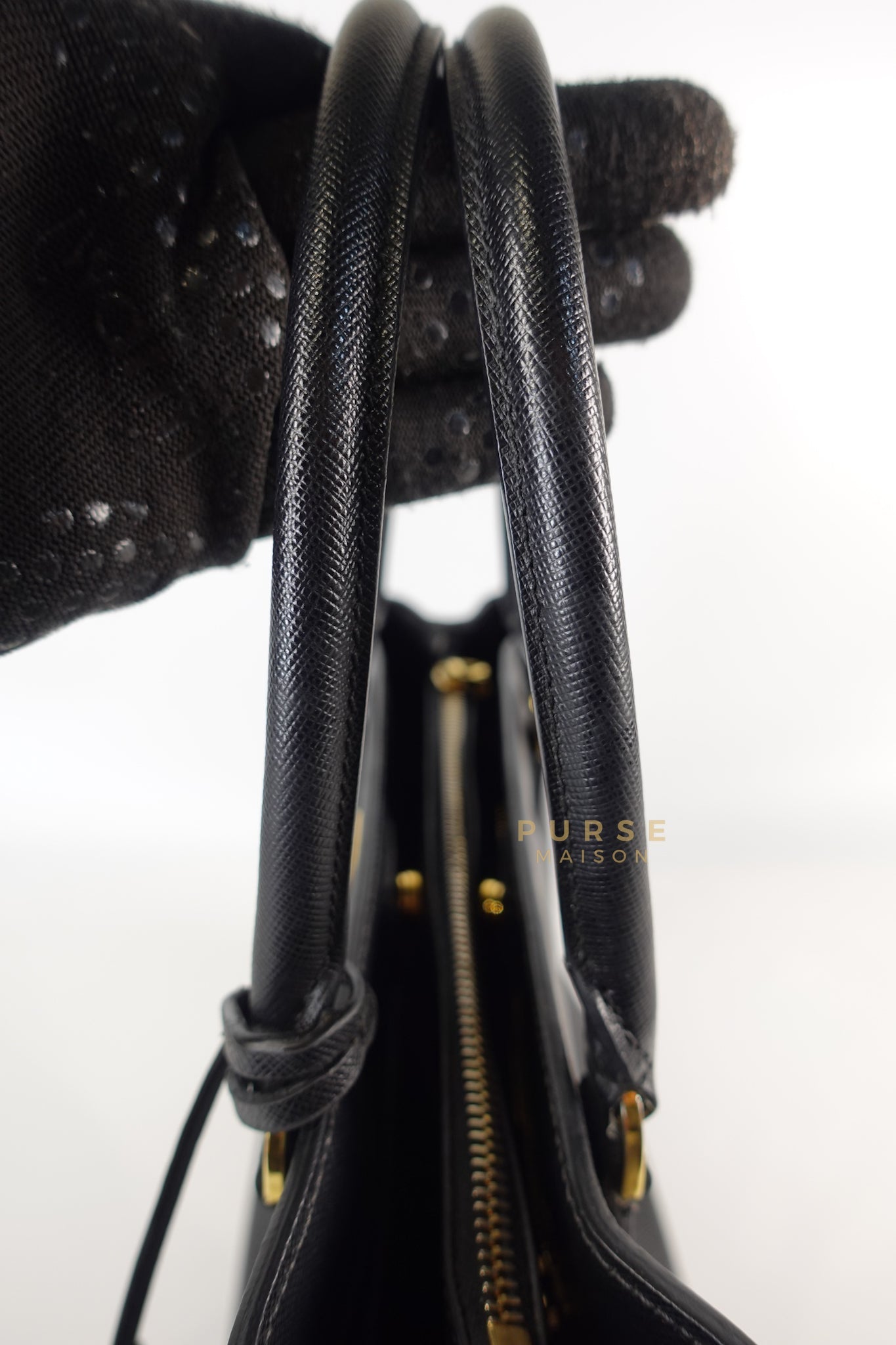 BN1874 Galleria Single Zip Large in Black Soft Calf Bag | Purse Maison Luxury Bags Shop