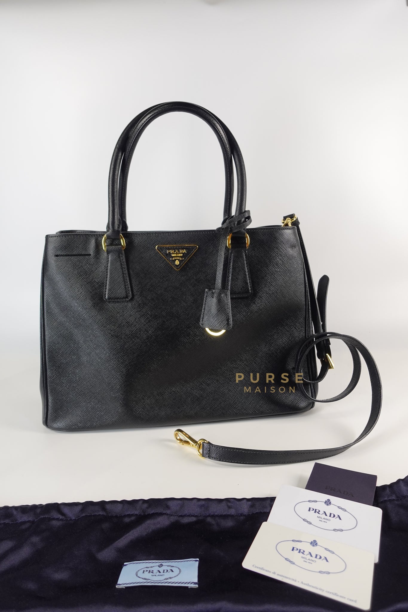 BN1874 Galleria Single Zip Large in Black Soft Calf Bag | Purse Maison Luxury Bags Shop