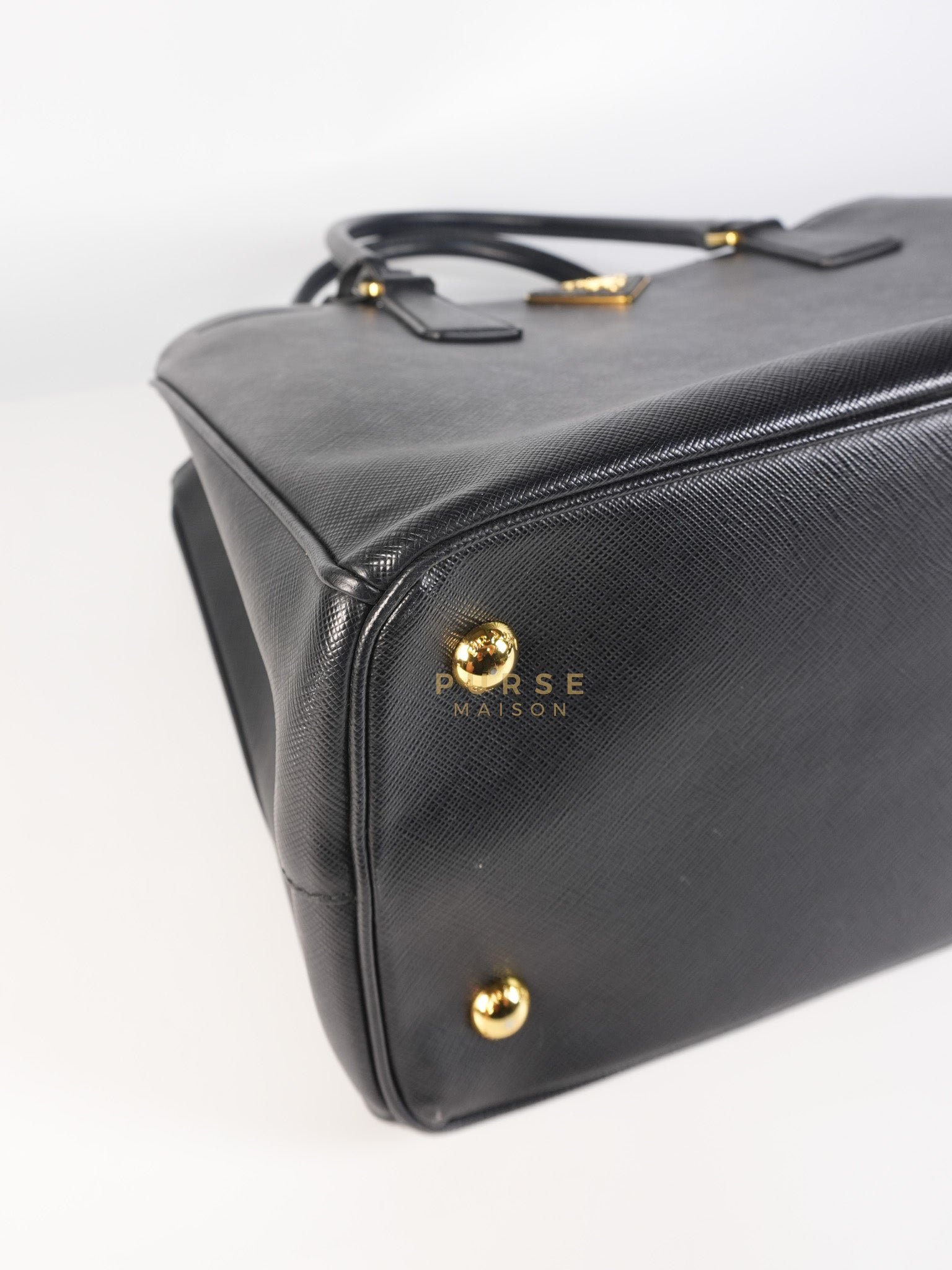 BN1874 Galleria Single Zip Tote Bag Medium in Black Saffiano Leather Lux | Purse Maison Luxury Bags Shop