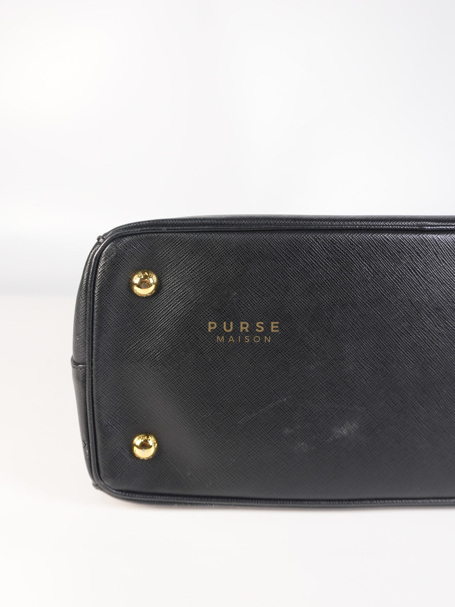 BN1874 Galleria Single Zip Tote Bag Medium in Black Saffiano Leather Lux | Purse Maison Luxury Bags Shop