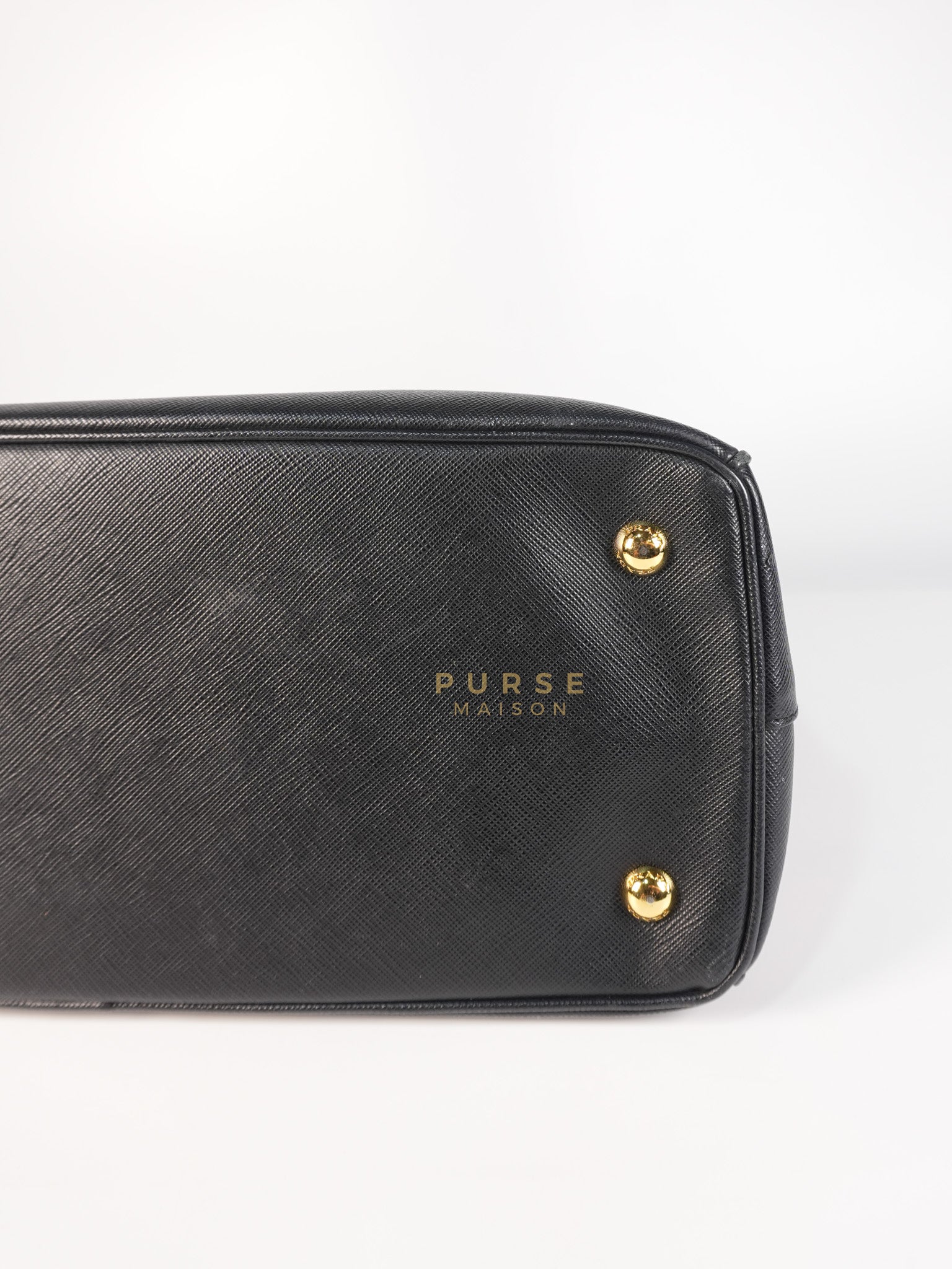 BN1874 Galleria Single Zip Tote Bag Medium in Black Saffiano Leather Lux | Purse Maison Luxury Bags Shop