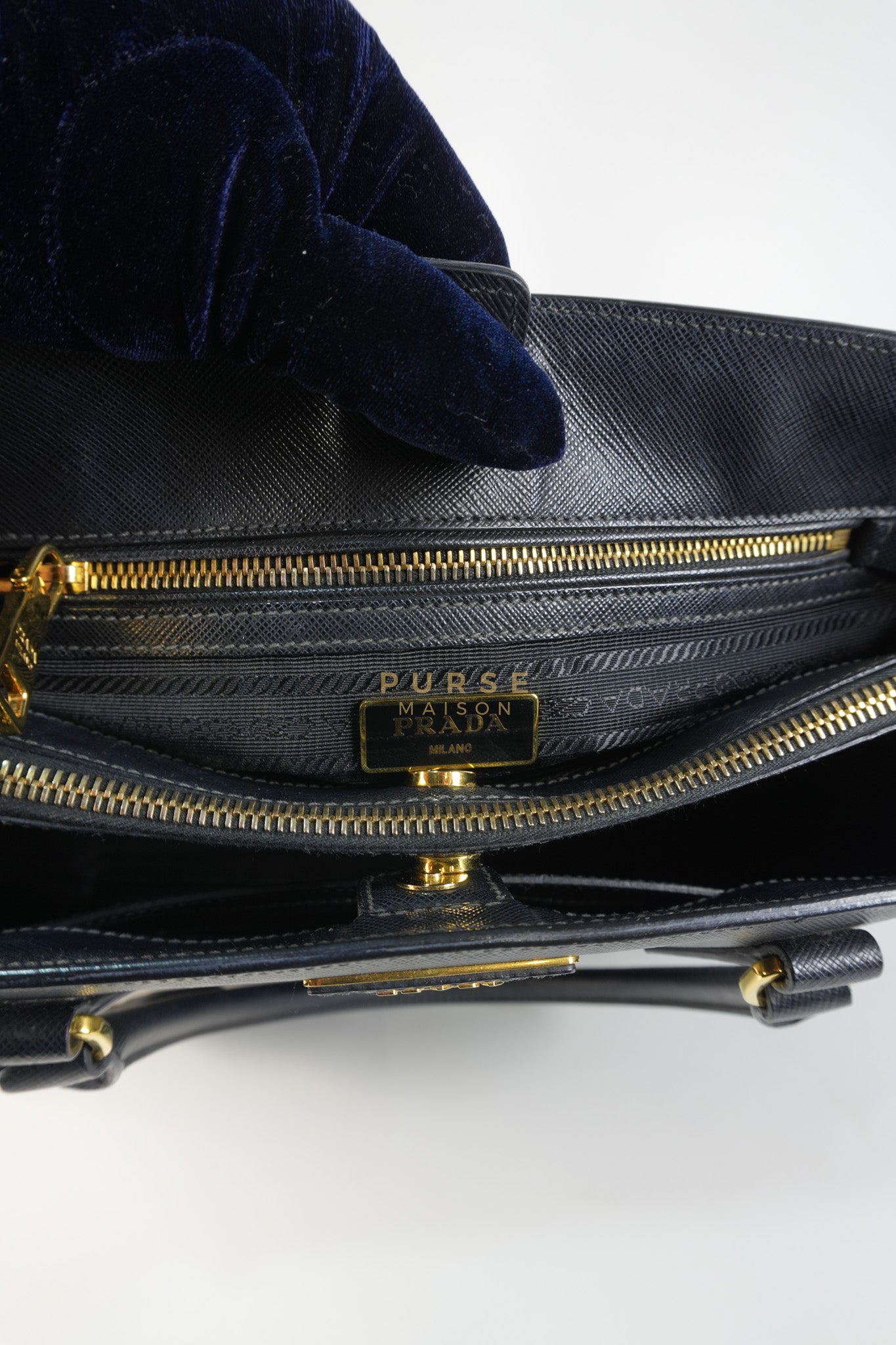 BN1874 Galleria Single Zip Tote Bag Medium in Black Saffiano Leather Lux | Purse Maison Luxury Bags Shop