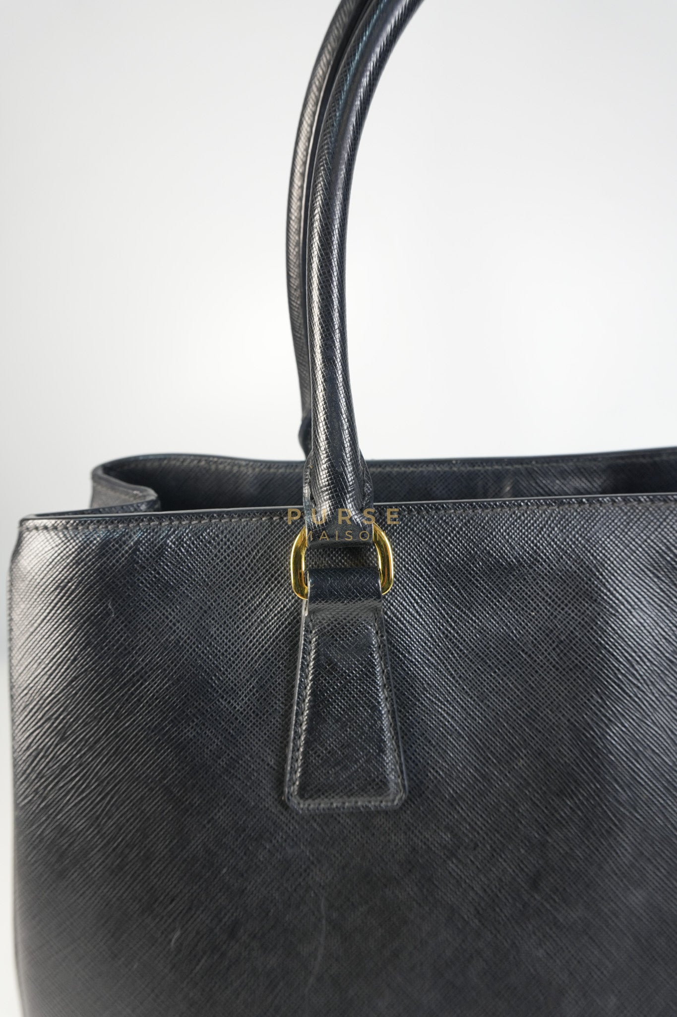 BN1874 Galleria Single Zip Tote Bag Medium in Black Saffiano Leather Lux | Purse Maison Luxury Bags Shop