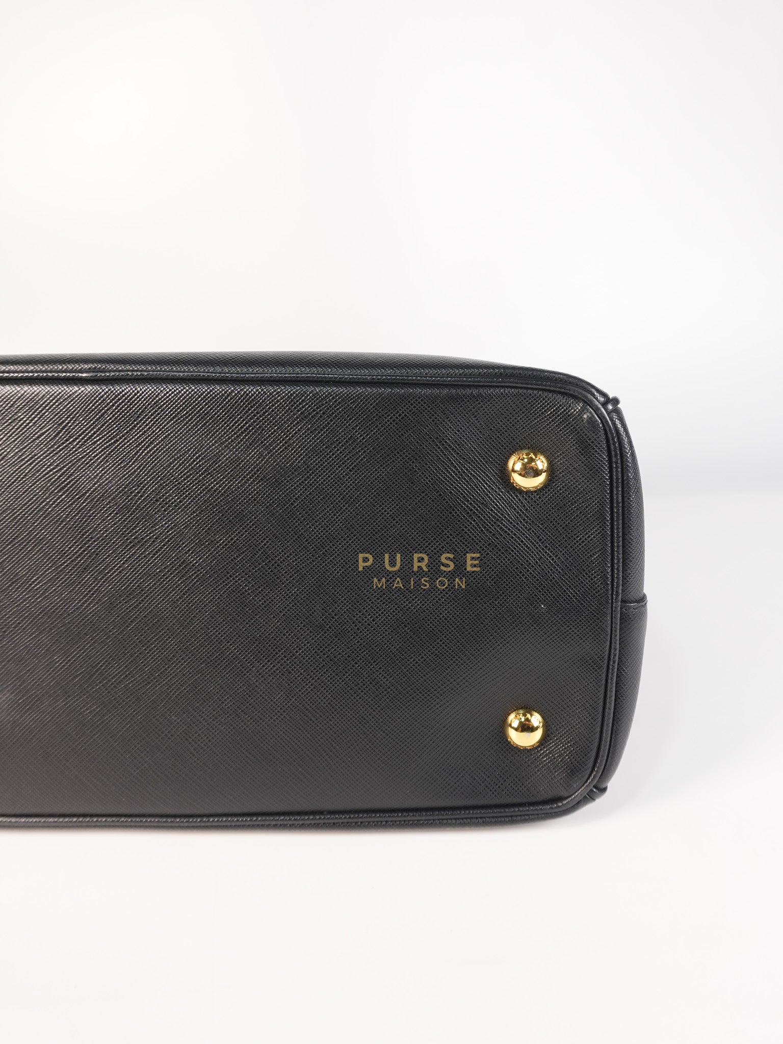 BN1874 Galleria Single Zip Tote Bag Medium in Black Saffiano Leather Lux | Purse Maison Luxury Bags Shop