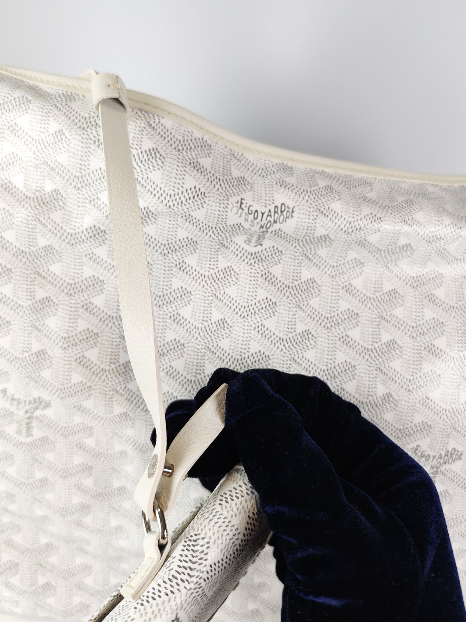 Boheme Hobo Bag PM in White Goyardine Canvas | Purse Maison Luxury Bags Shop