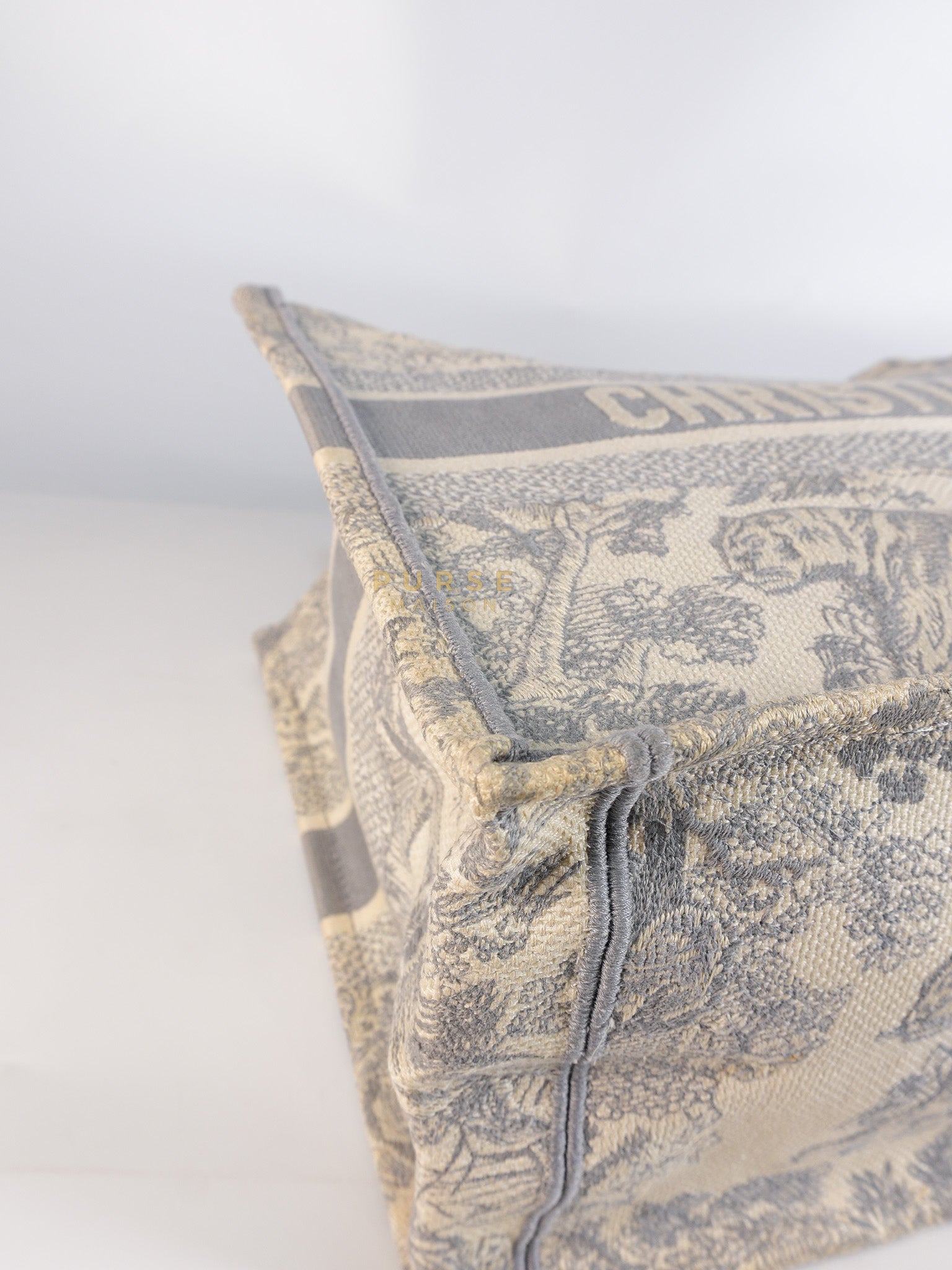 Book Tote Bag Medium in White & Gray | Purse Maison Luxury Bags Shop