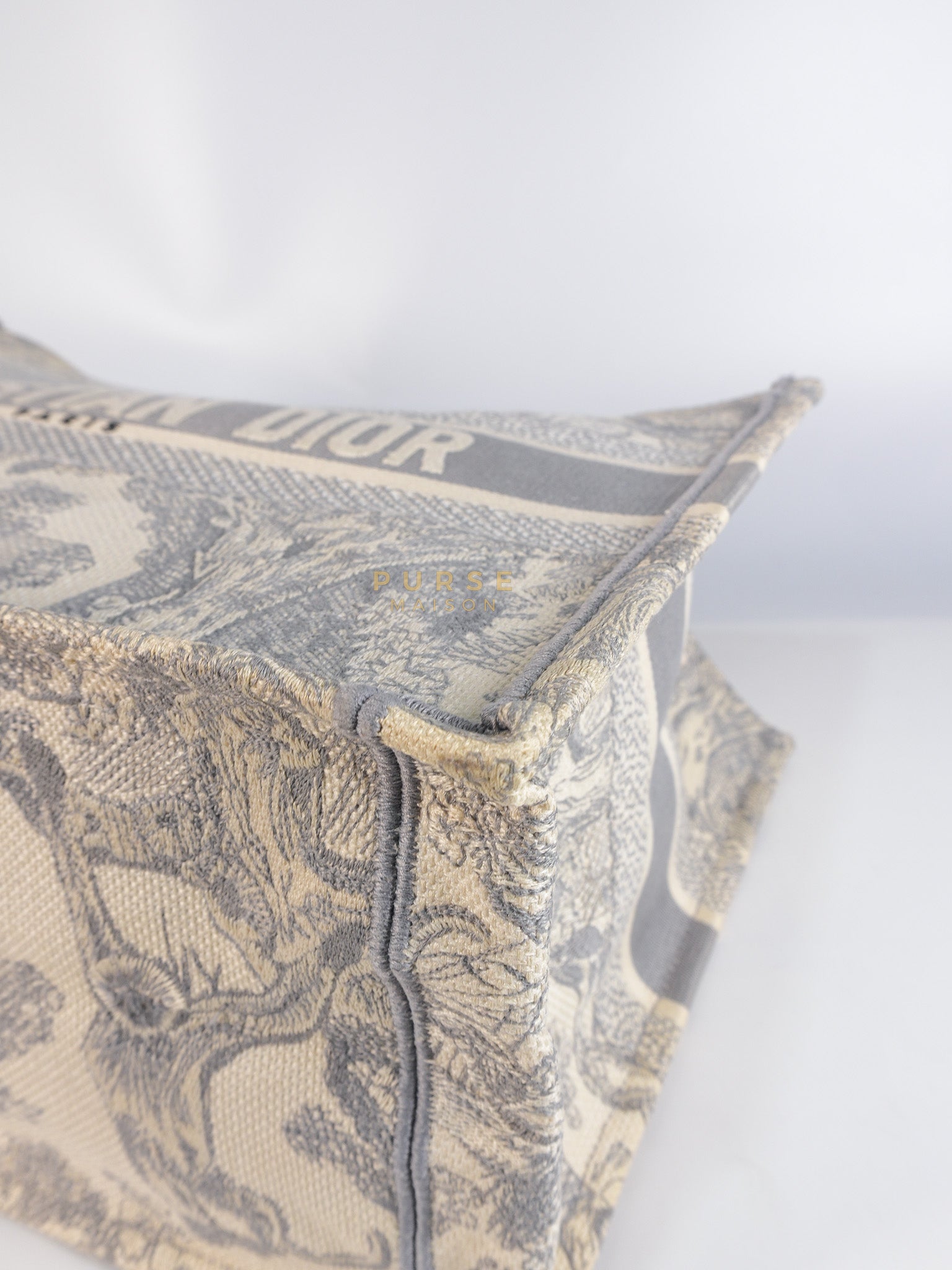 Book Tote Bag Medium in White & Gray | Purse Maison Luxury Bags Shop