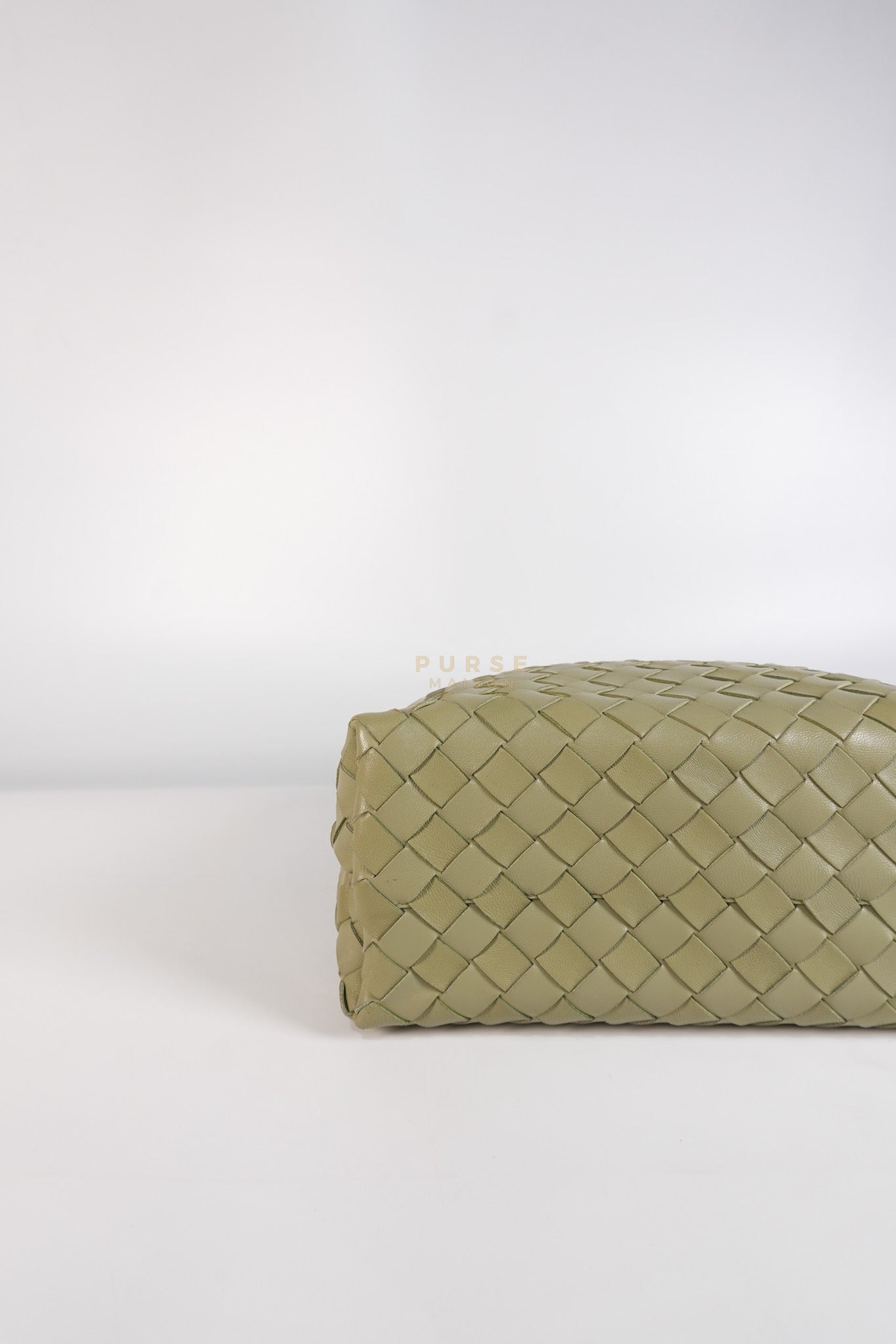 Andiamo Medium in Travertine Intrecciato Leather | Purse Maison Luxury Bags Shop