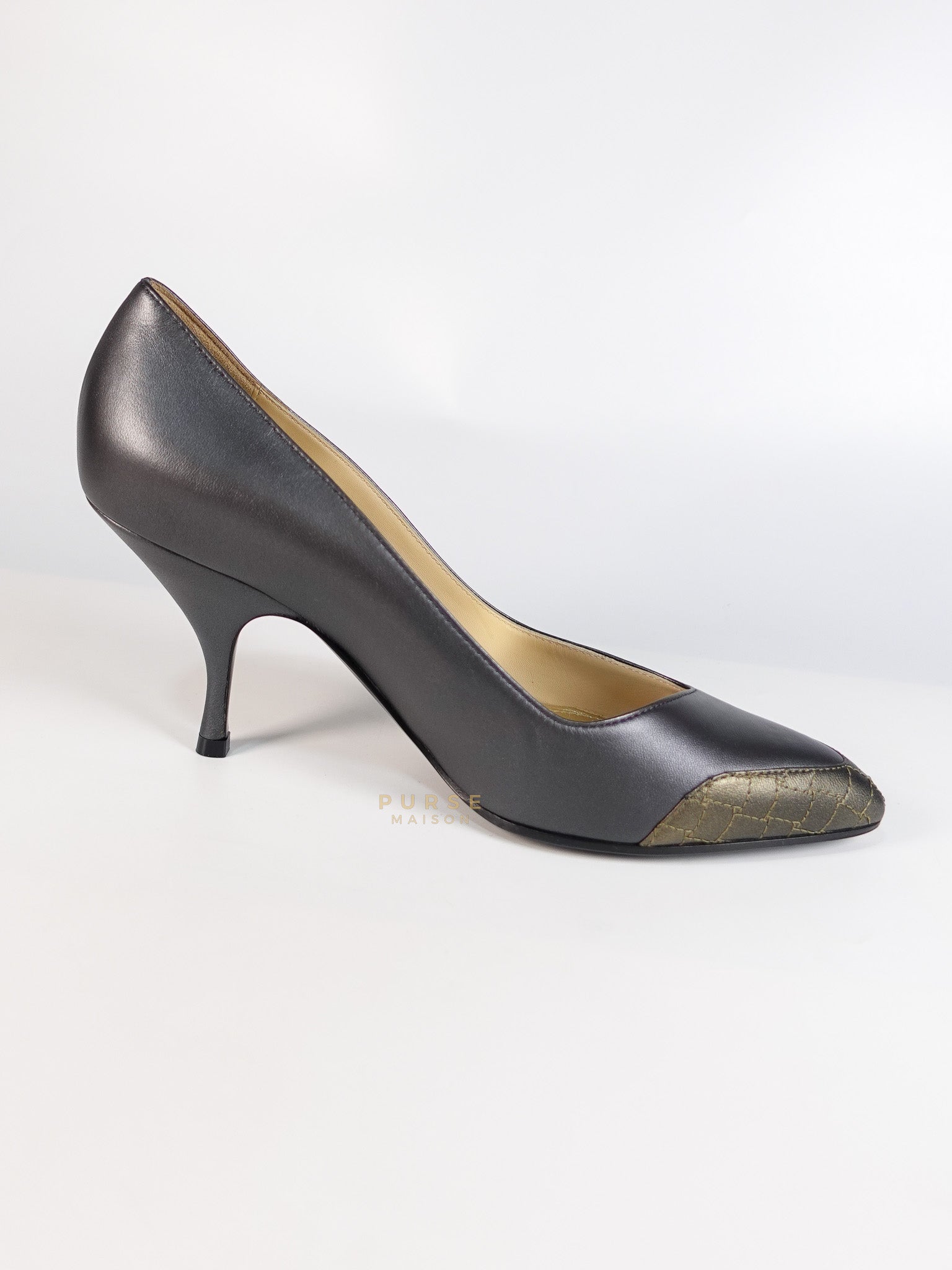 Assymetric Heels Shoes in Gray Size 39 EU (24.5cm) | Purse Maison Luxury Bags Shop