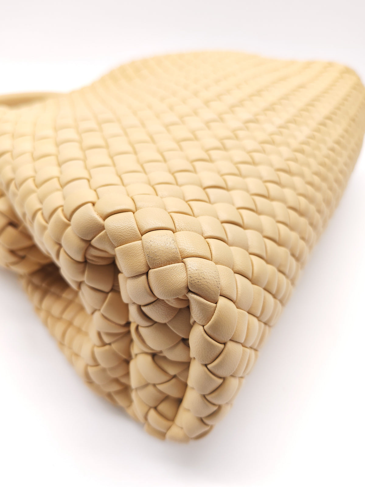 Bottega Veneta Porridge The Top Handle Tote Bag in Padded Nappa Intercciato Leather | Purse Maison Luxury Bags Shop